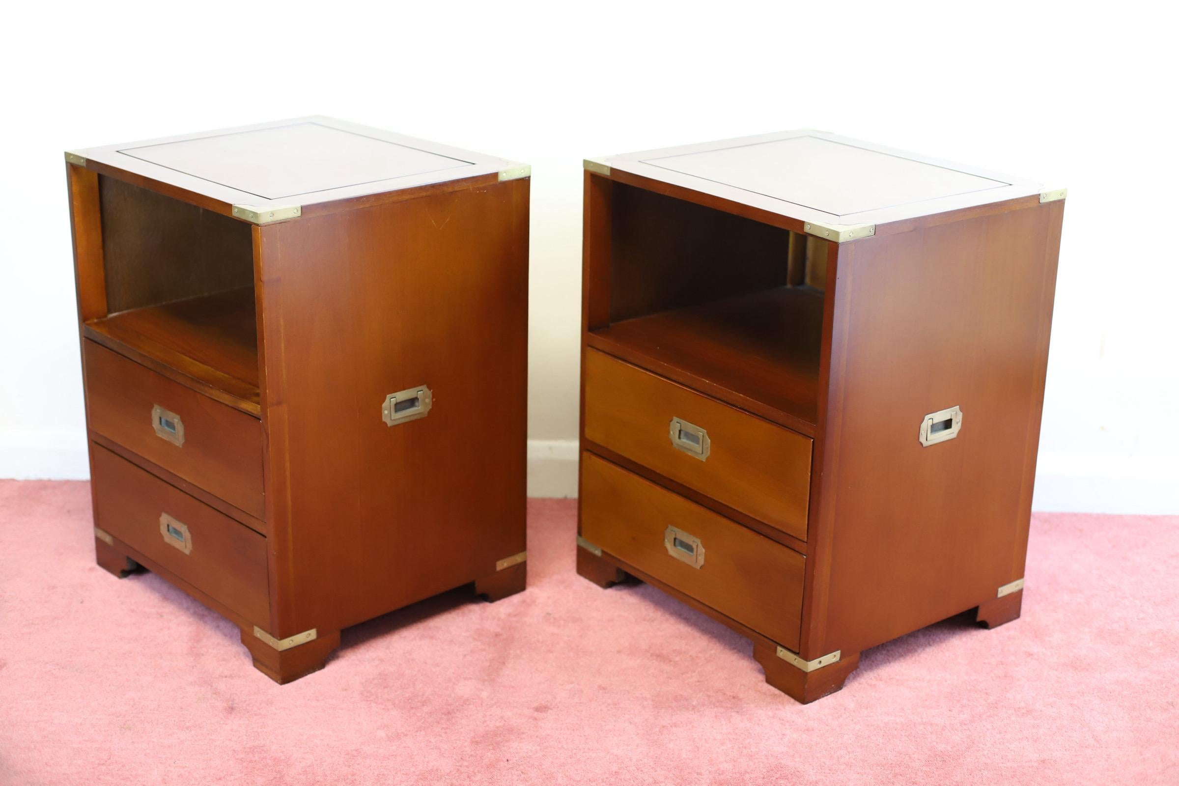 Beautiful Vintage Campaign Style Nightstands In Good Condition For Sale In Crawley, GB