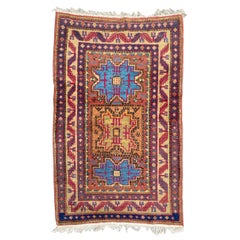 Preciosa Alfombra Vintage Caucásica Sinkiang de Diseño Shirwan