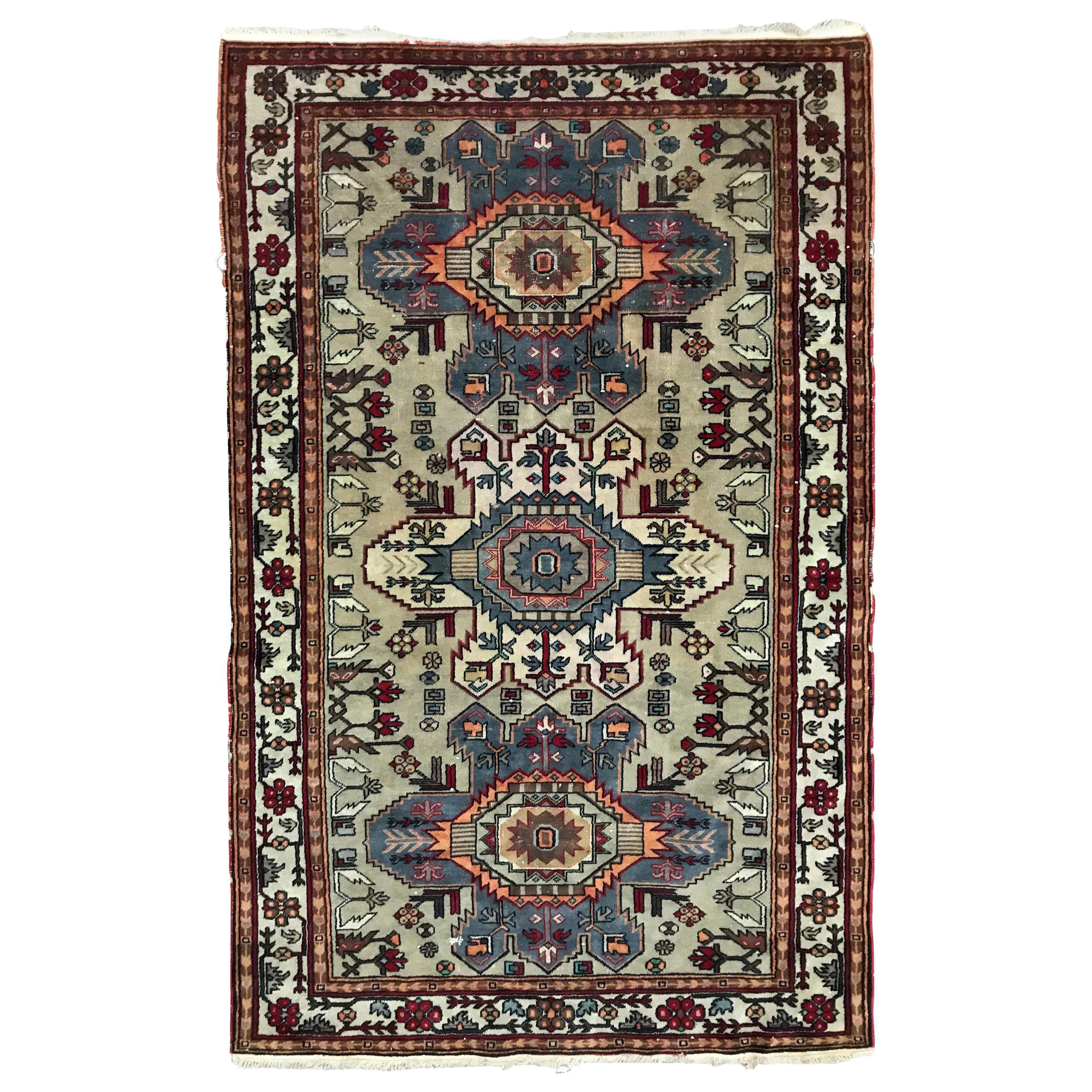 Bobyrugs schöner kaukasischer Schirwan-Teppich im Vintage-Stil