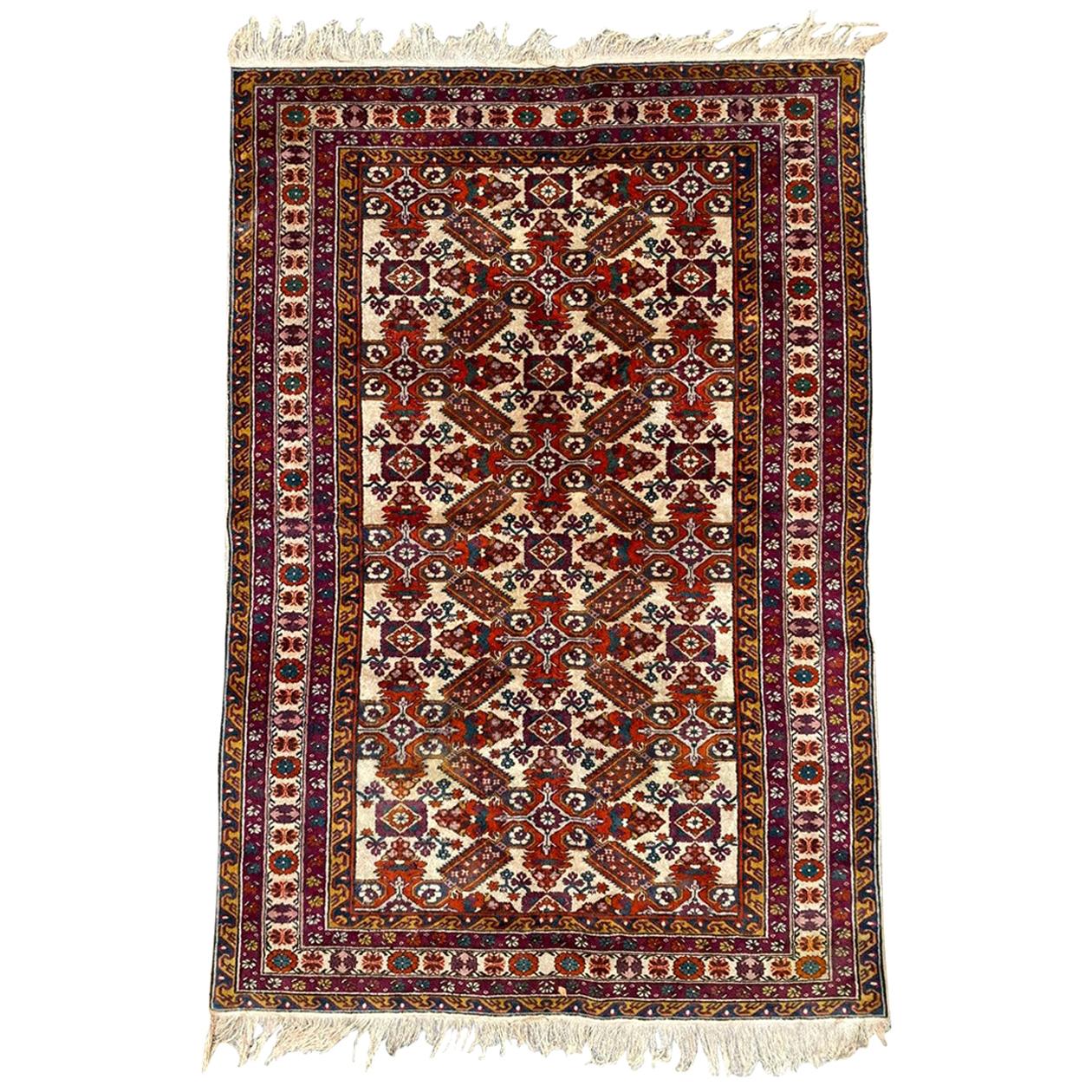 Bobyrugs schöner kaukasischer Schirwan-Teppich im Vintage-Stil im Angebot