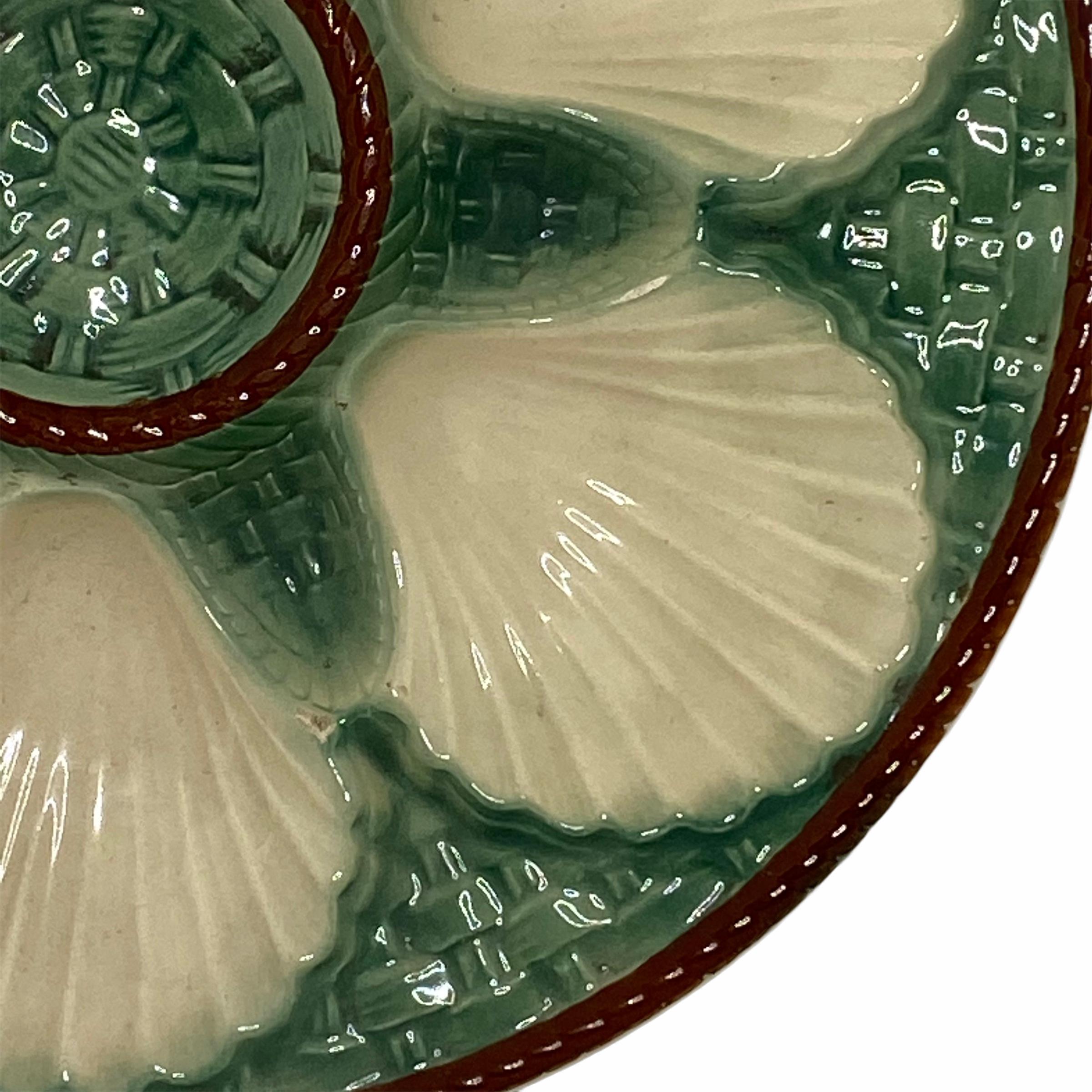 Beautiful Vintage Ceramic Majolica Oyster Plate, French France In Good Condition In Nuernberg, DE