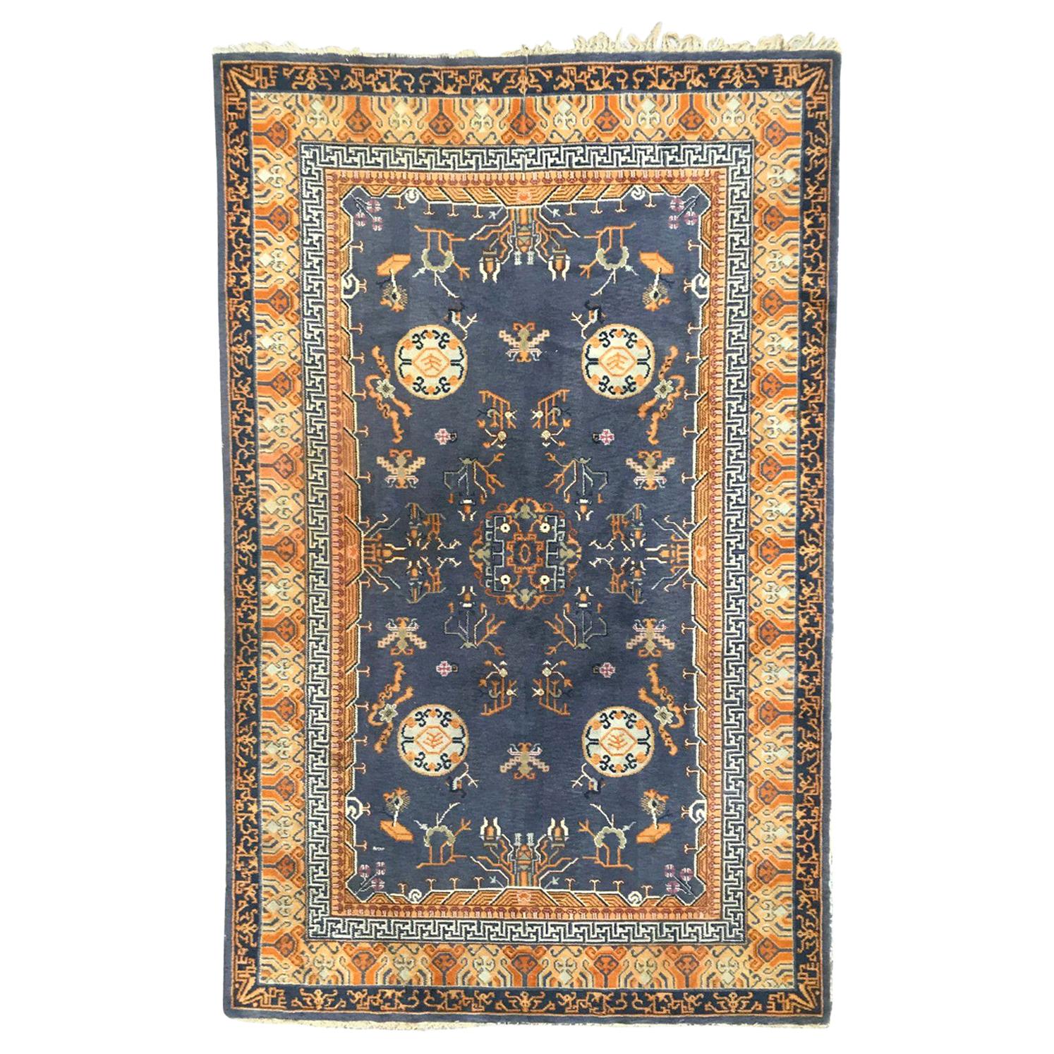 Nice French knotted rug with a beautiful Chinese design and beautiful colors with blue and yellow, entirely knotted with wool velvet on cotton foundation.