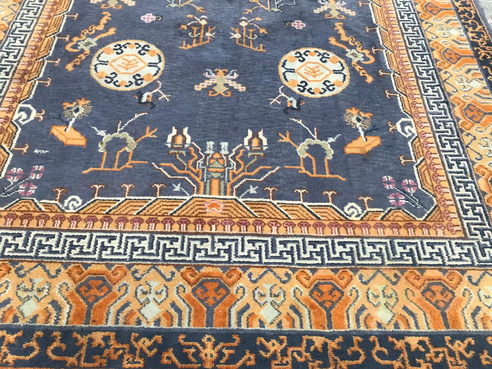 20th Century Beautiful Vintage Chinese Design French Knotted Rug