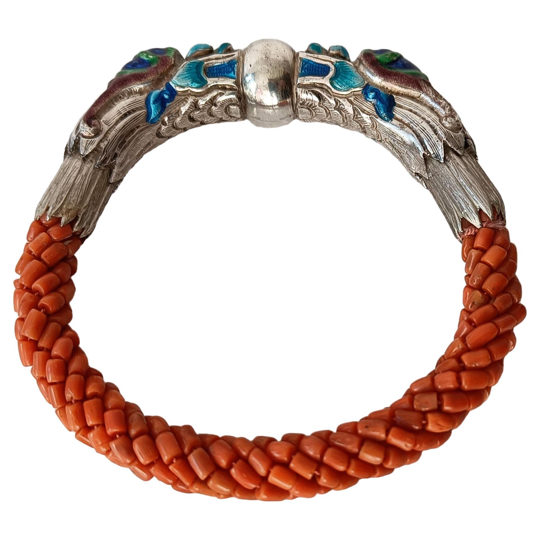 Magnifique bracelet dragon ethnique chinois vintage en argent émaillé et corail en vente
