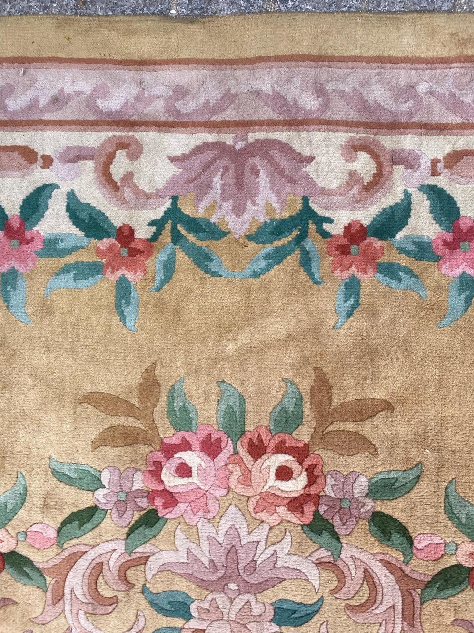 Preciosa alfombra vintage china de diseño Savonnerie Chino en venta