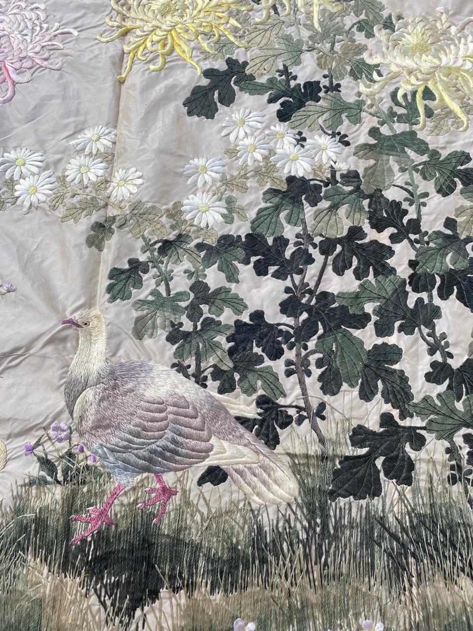 Bobyrug's Beautiful Vintage Chinese Silk Embroidery im Angebot 1
