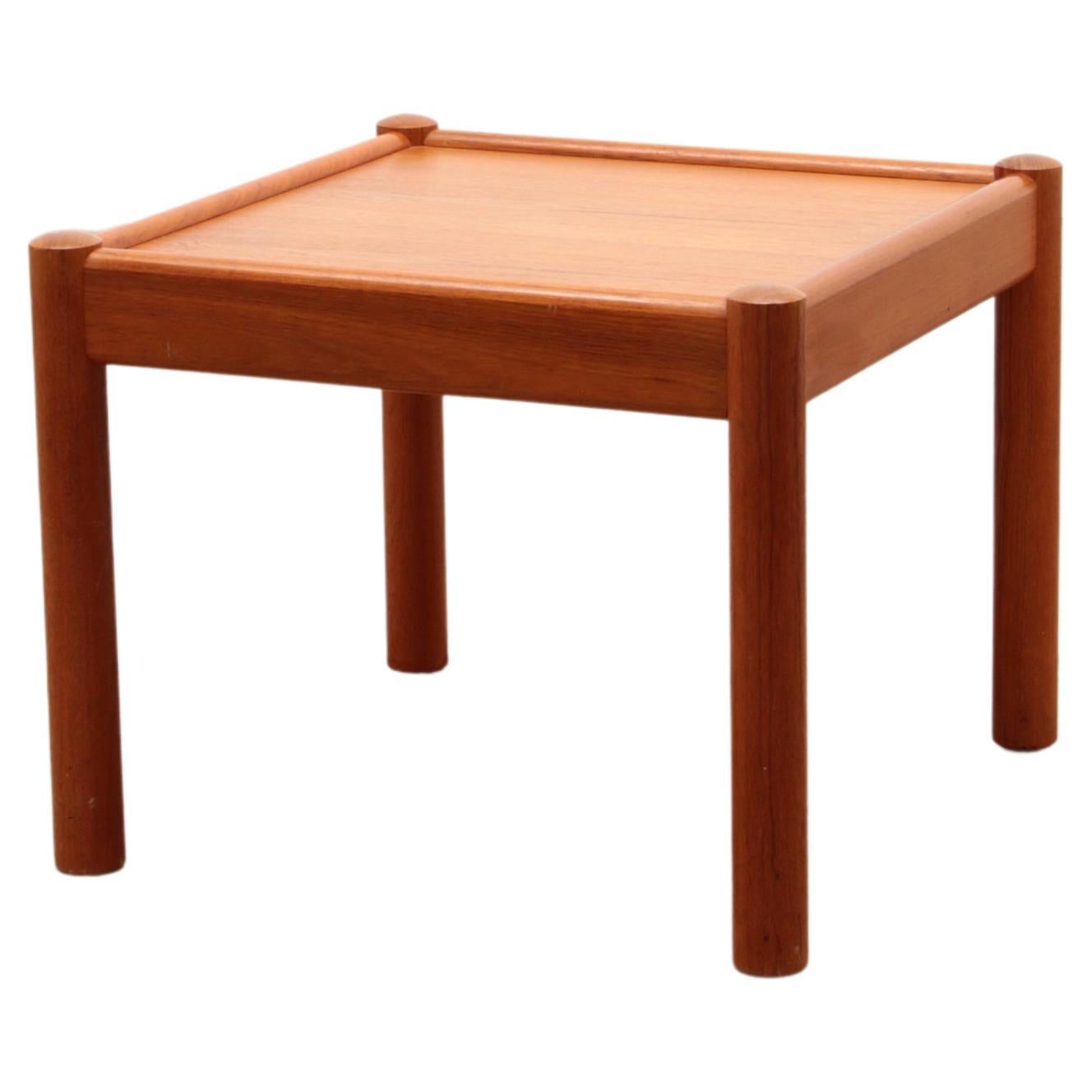 Beautiful Vintage Coffee Table Made of Teak, 1960 Denmark For Sale