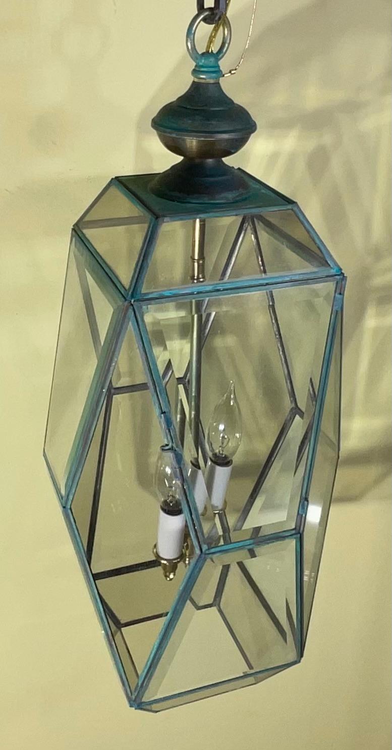 Wunderschöne kubistische sechseckige Laterne im Vintage-Stil Pendelleuchte im Zustand „Gut“ im Angebot in Delray Beach, FL