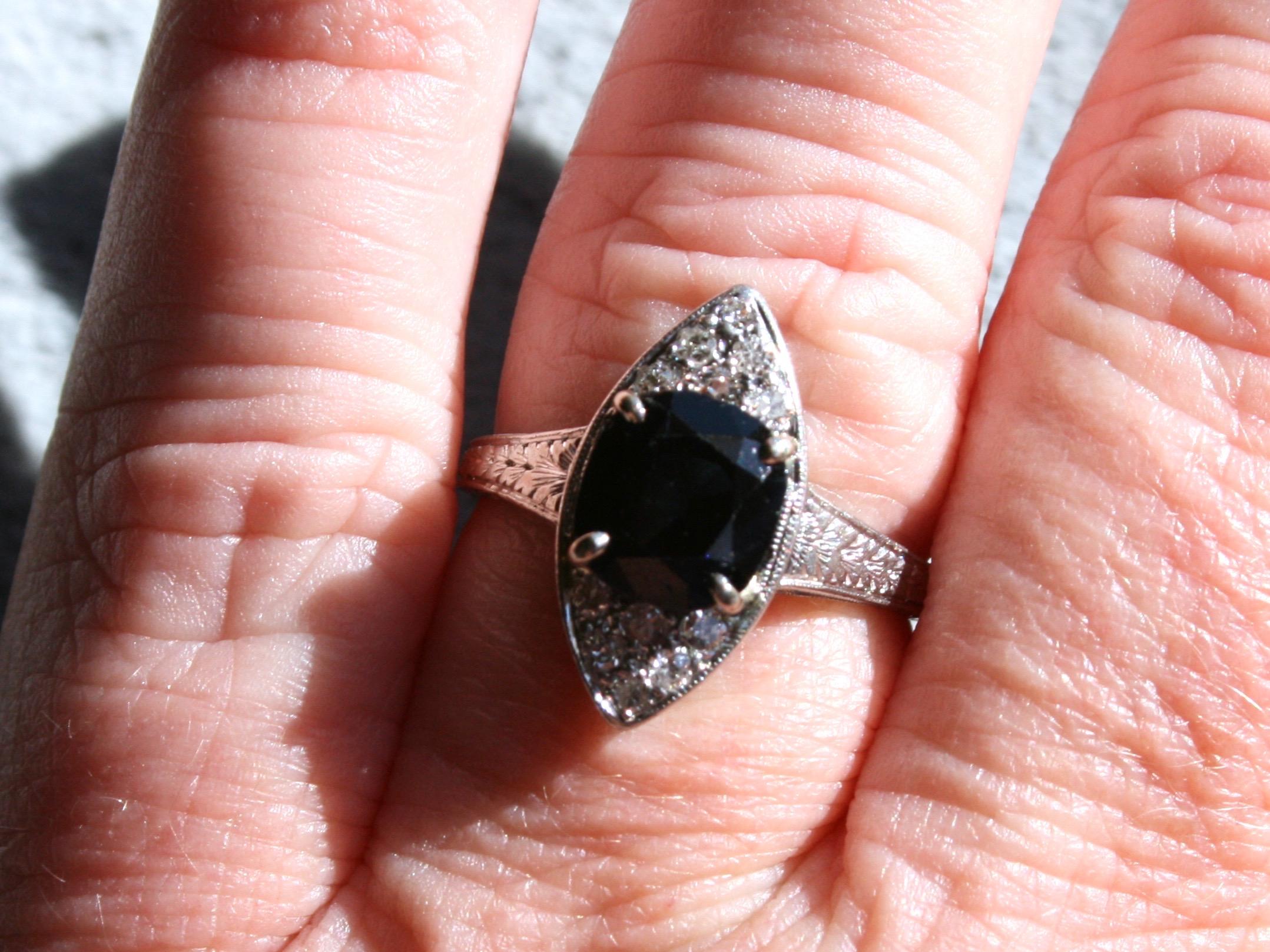 Women's or Men's Beautiful Vintage Diamond and Sapphire Navette Platinum Ring. For Sale