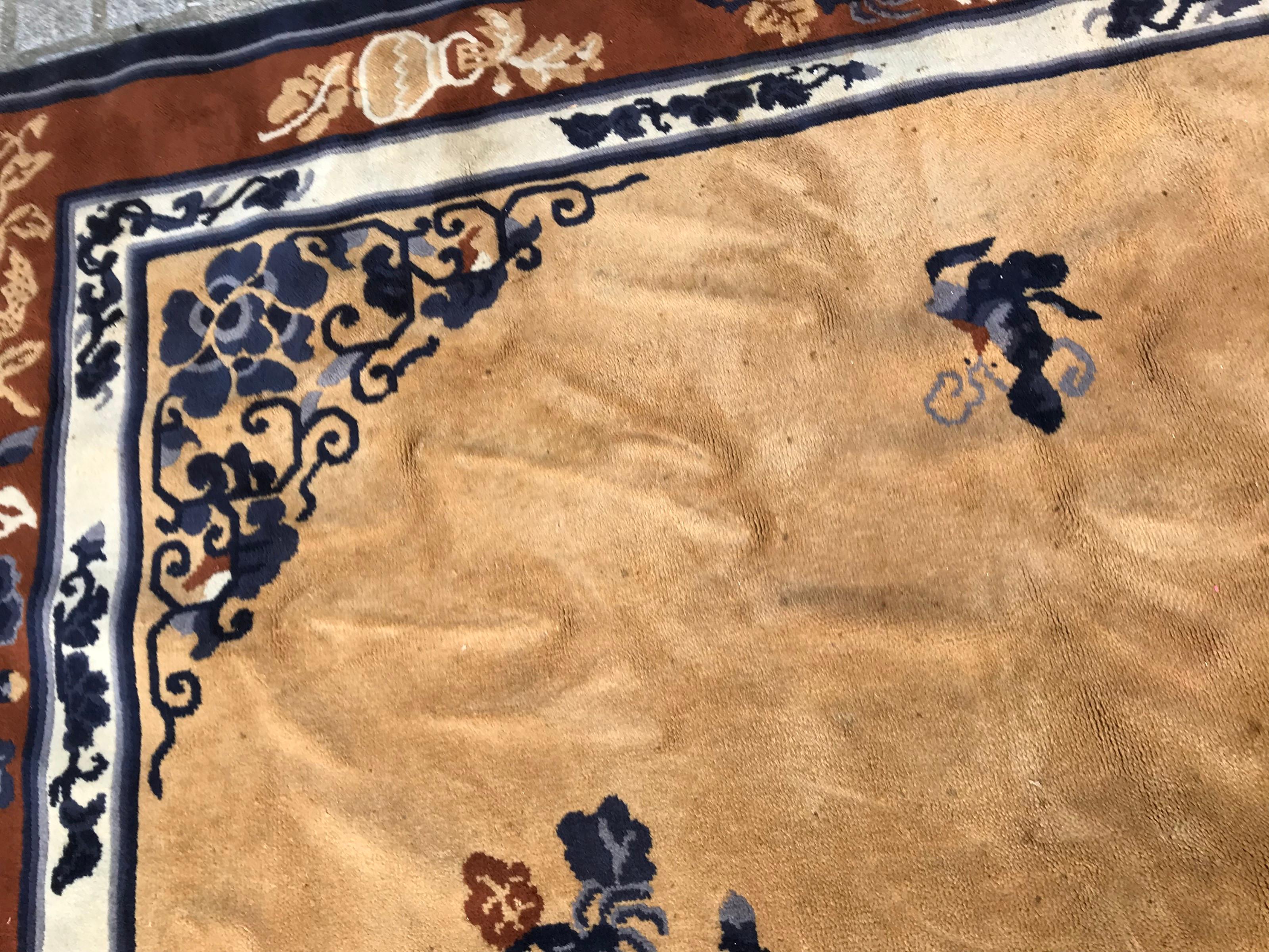 Schöne Vintage European Chinese Style Teppich im Angebot 2