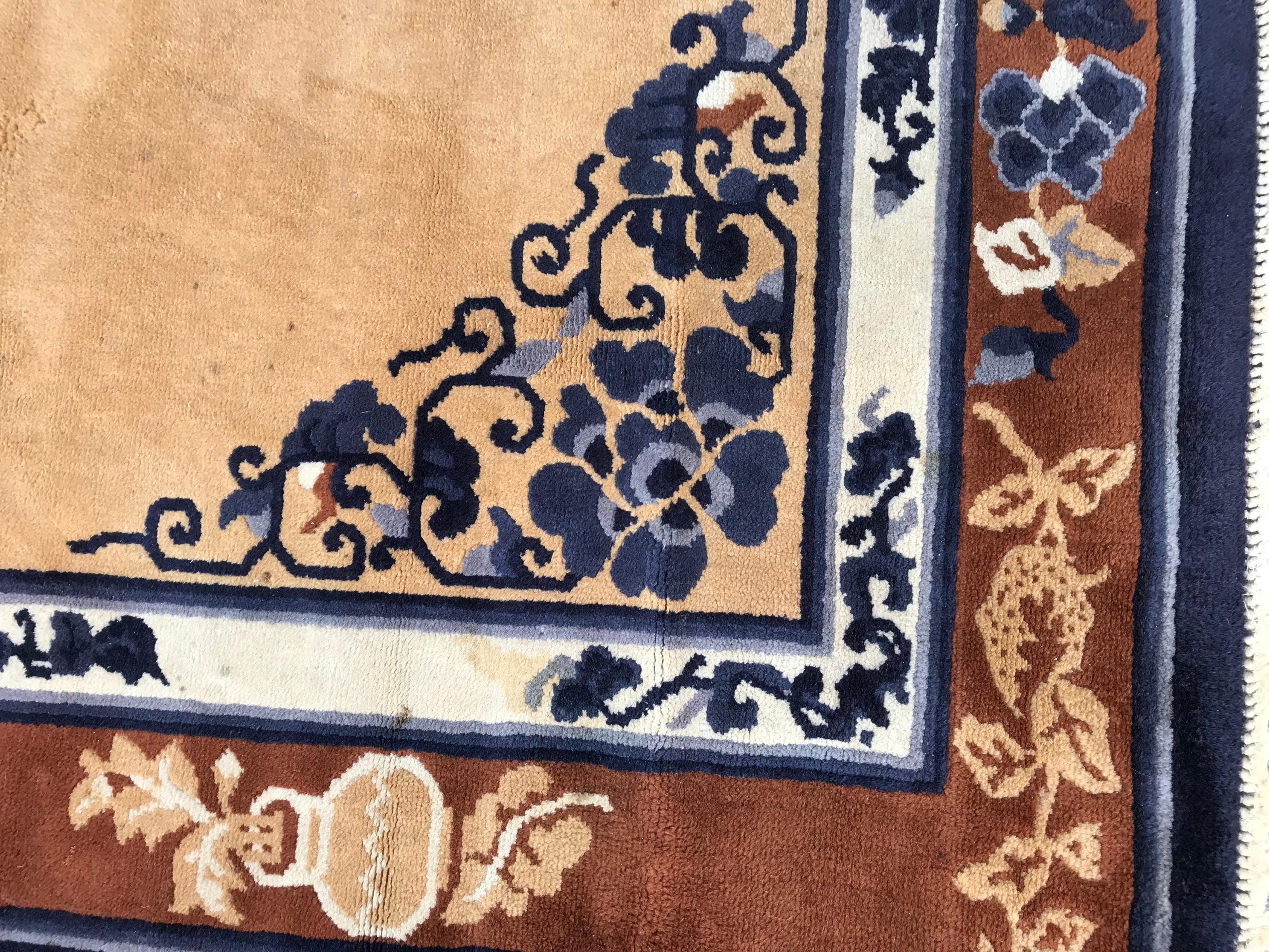 Chinoiserie Beautiful Vintage European Chinese Style Rug For Sale