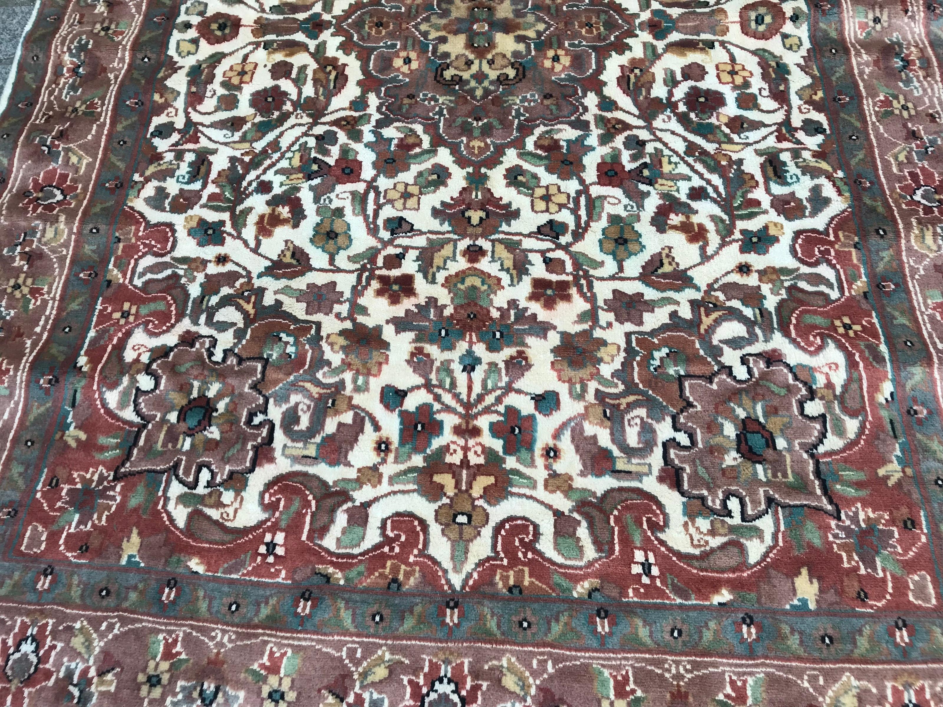 Tabriz Bobyrug’s Beautiful Vintage Fine Pakistani Silk and Wool Rug For Sale