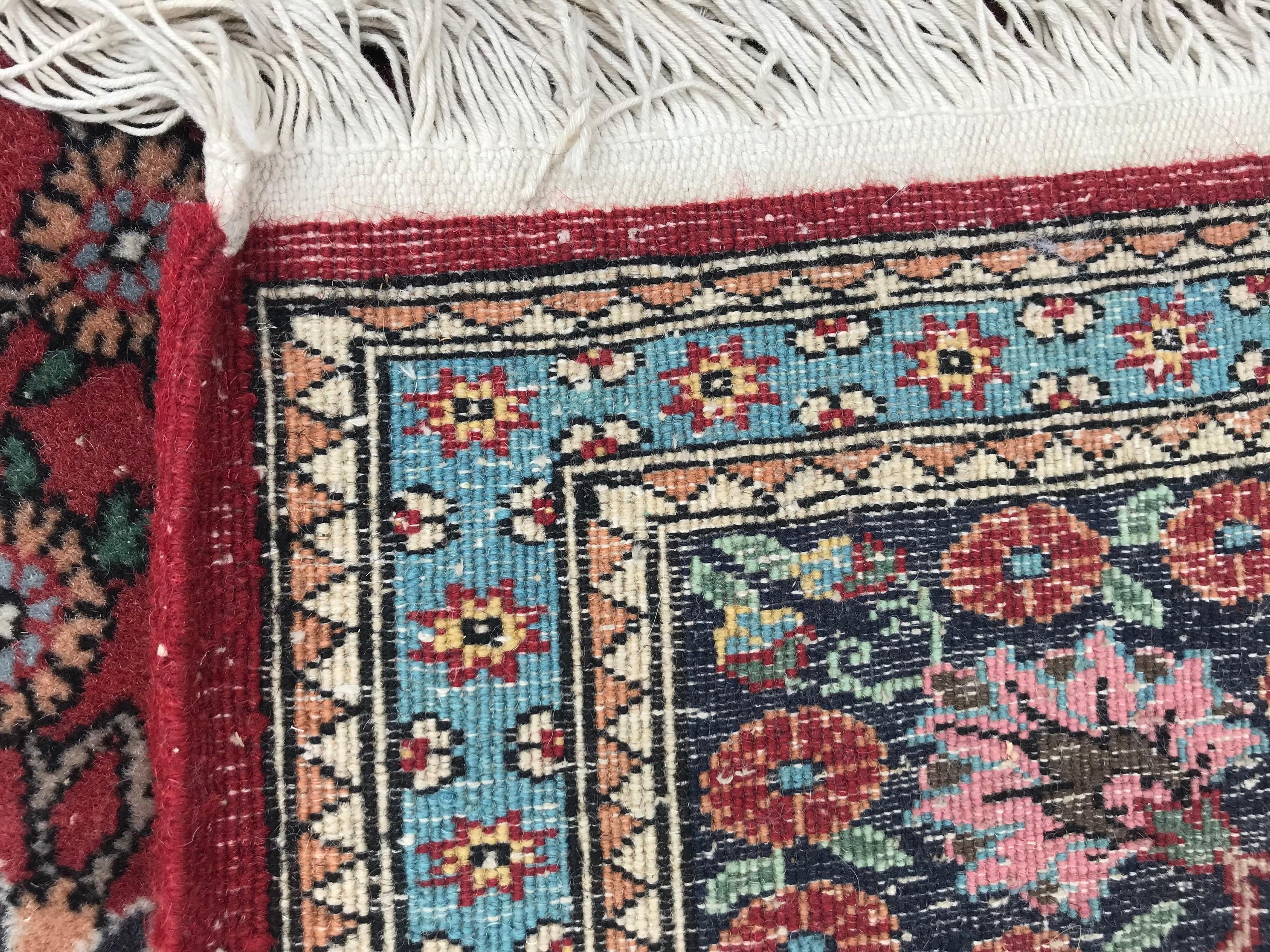 Bobyrug's Beautiful Vintage Fine Turkish Hereke Rug im Angebot 3