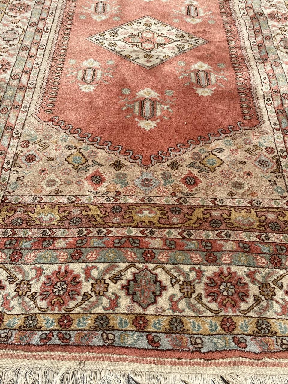 Schöner feiner türkischer Vintage-Teppich (20. Jahrhundert) im Angebot