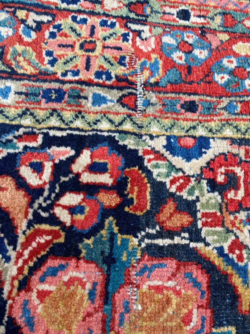 Schöner Mahal-Teppich im Vintage-Blumenmuster im Angebot 8