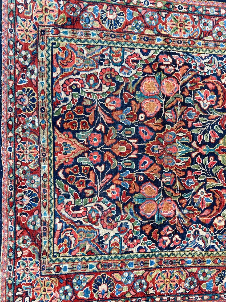 Schöner Mahal-Teppich im Vintage-Blumenmuster (Aubusson) im Angebot