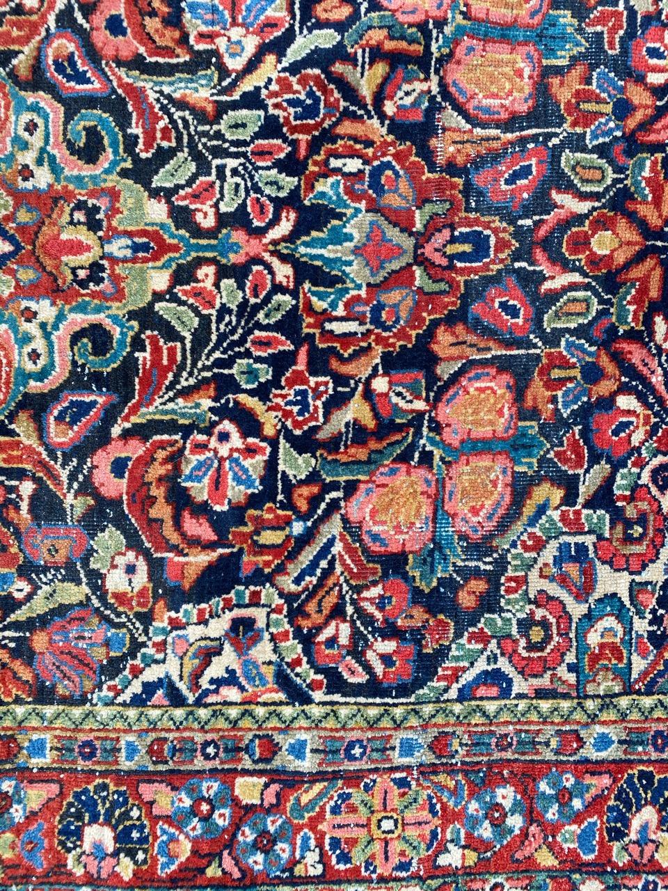 20th Century Beautiful Vintage Floral Design Mahal Rug For Sale