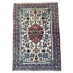 Bobyrug's Beautiful Vintage Floral Ispahan Rug (tapis d'Ispahan à motifs floraux)