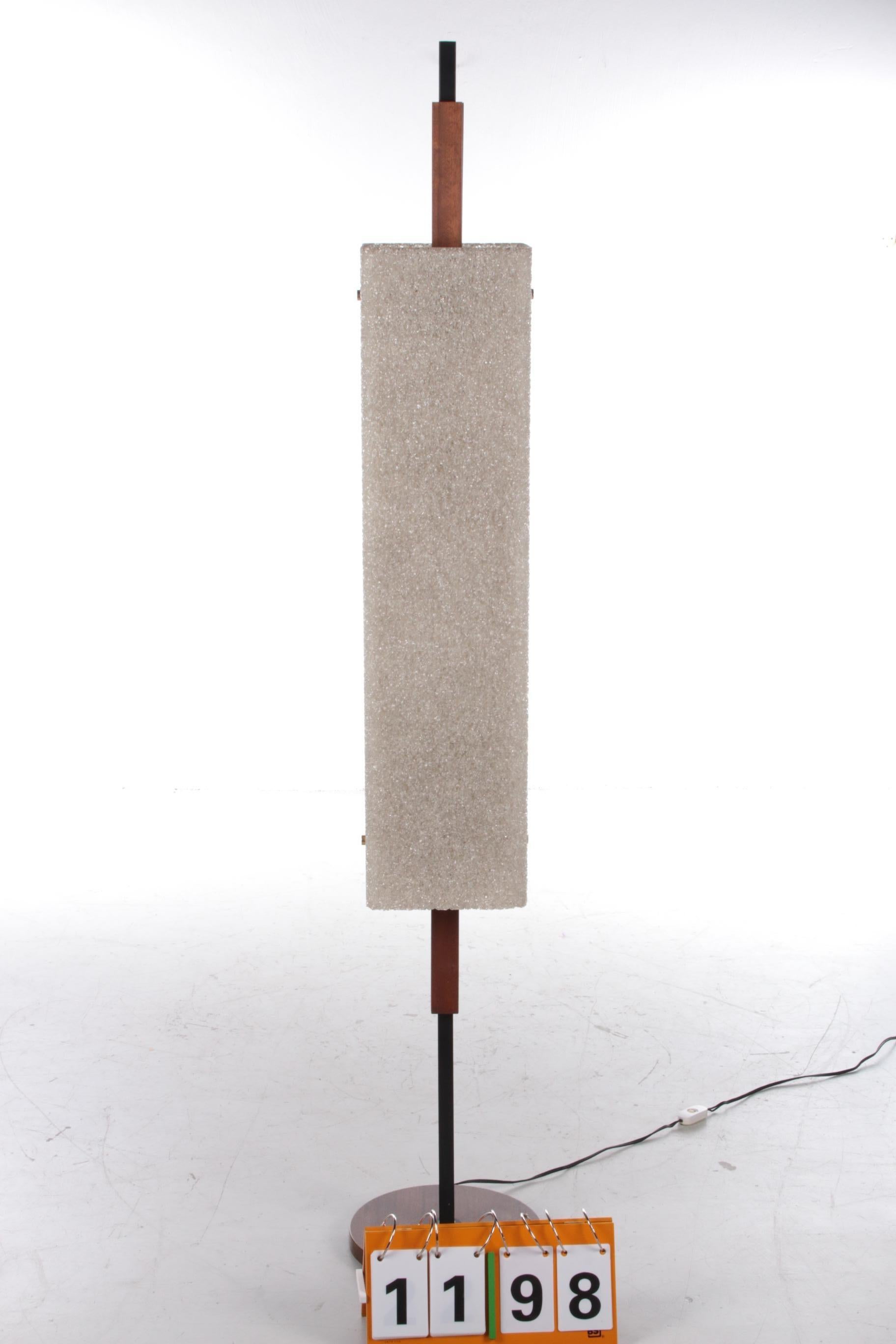 Mid-Century Modern Beautiful Vintage French Floor Lamp with Switch, 1960s For Sale