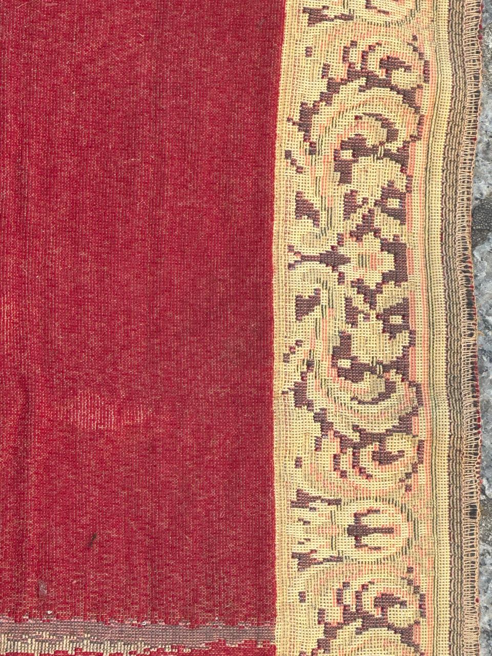 Precioso tapiz Jaquar francés vintage con diseño de cesta de flores en venta 4