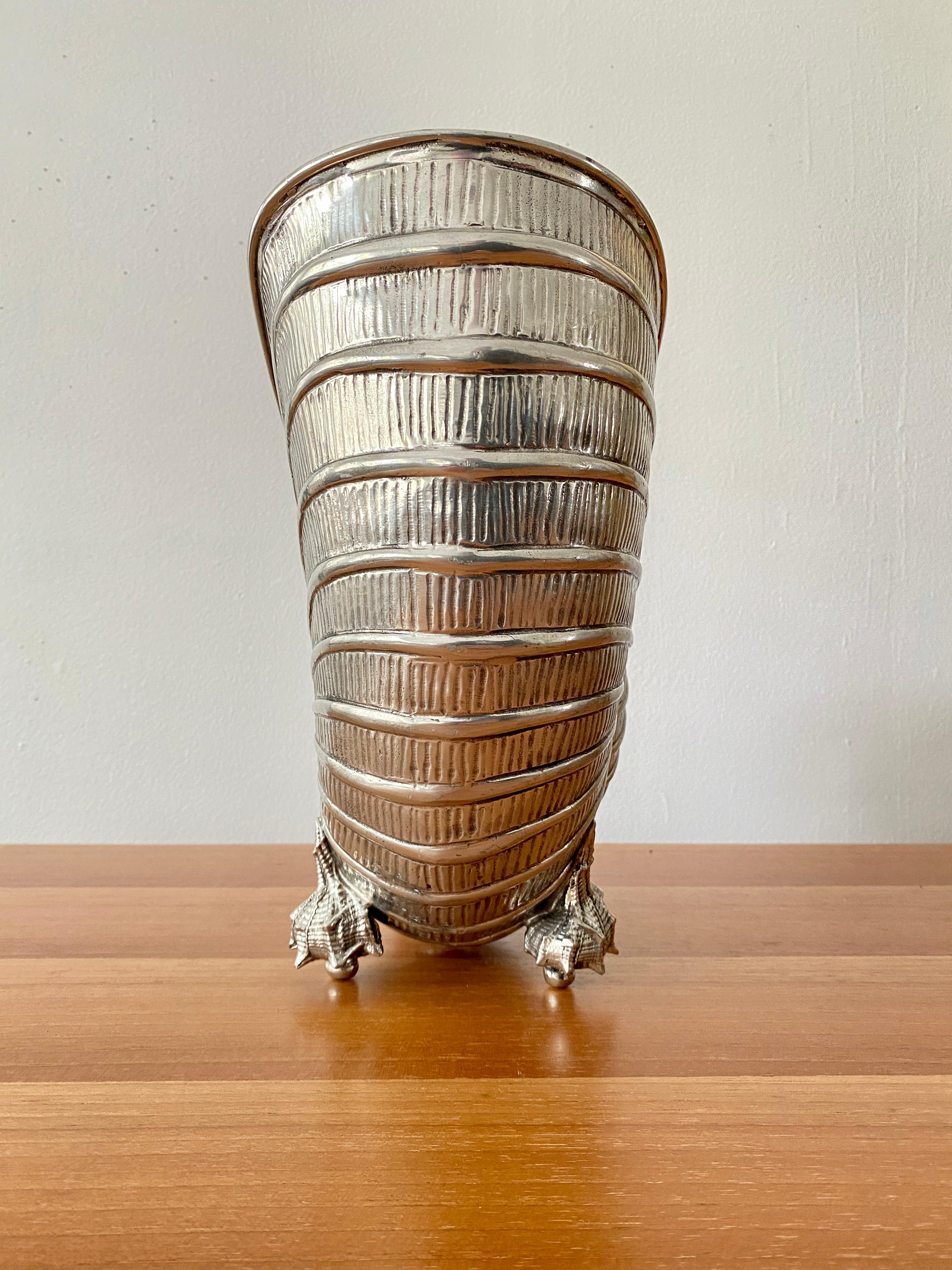 Beautiful Vintage Giovanni Patrini Pewter Shell Wine Cooler In Good Condition For Sale In Doraville, GA