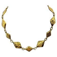 Bellissima collana d'oro vintage "CHANEL" con charm di diamanti
