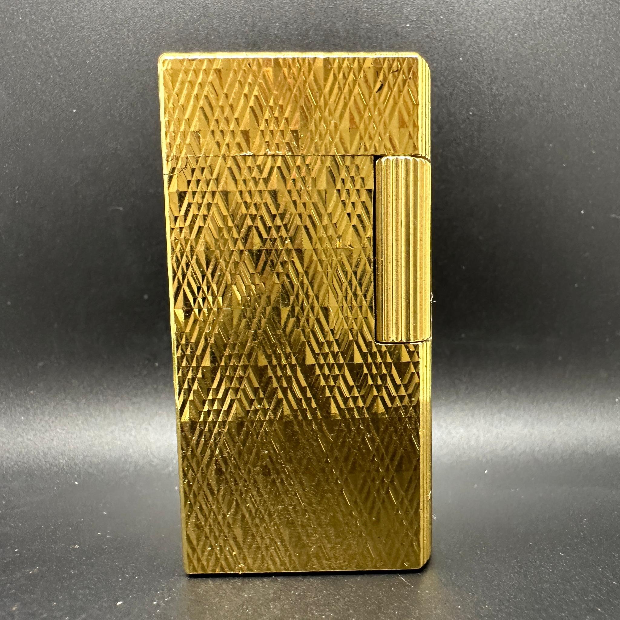 Women's or Men's Beautiful Vintage Gold Platted 1960s Circa Dunhill Lighter 