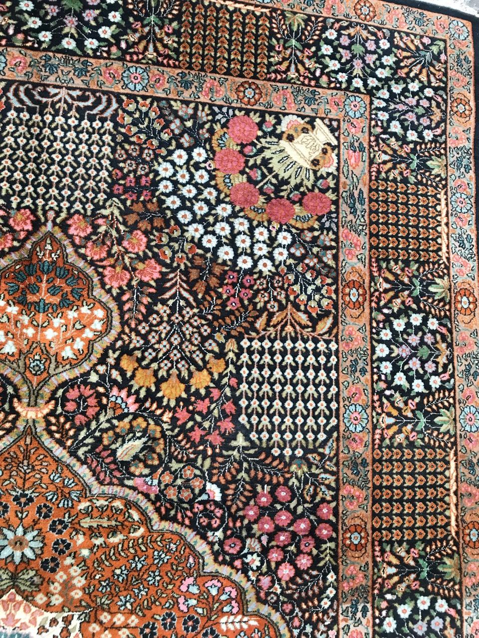 Schöner indischer Vintage-Teppich im Angebot 4