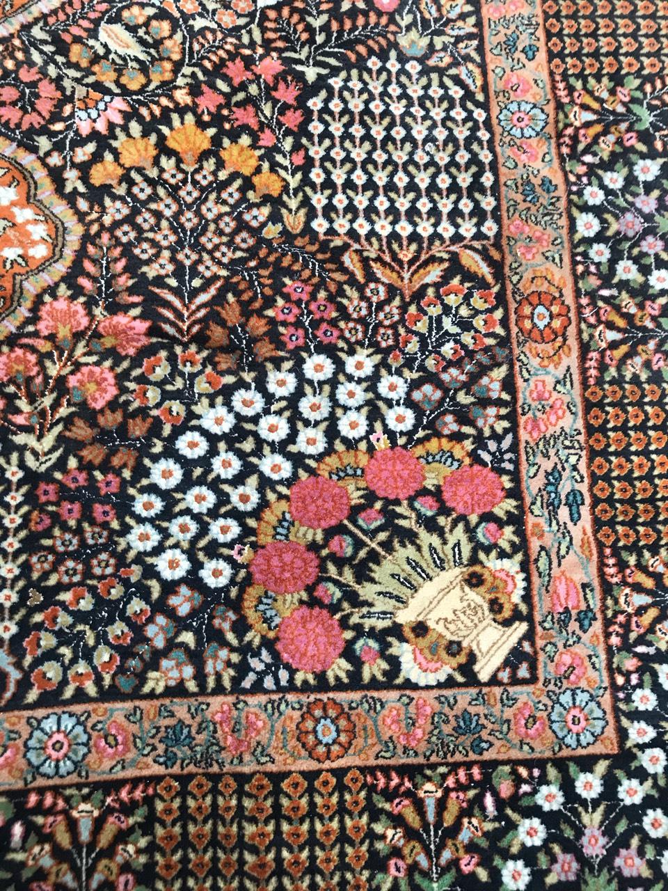 Schöner indischer Vintage-Teppich (Indisch) im Angebot