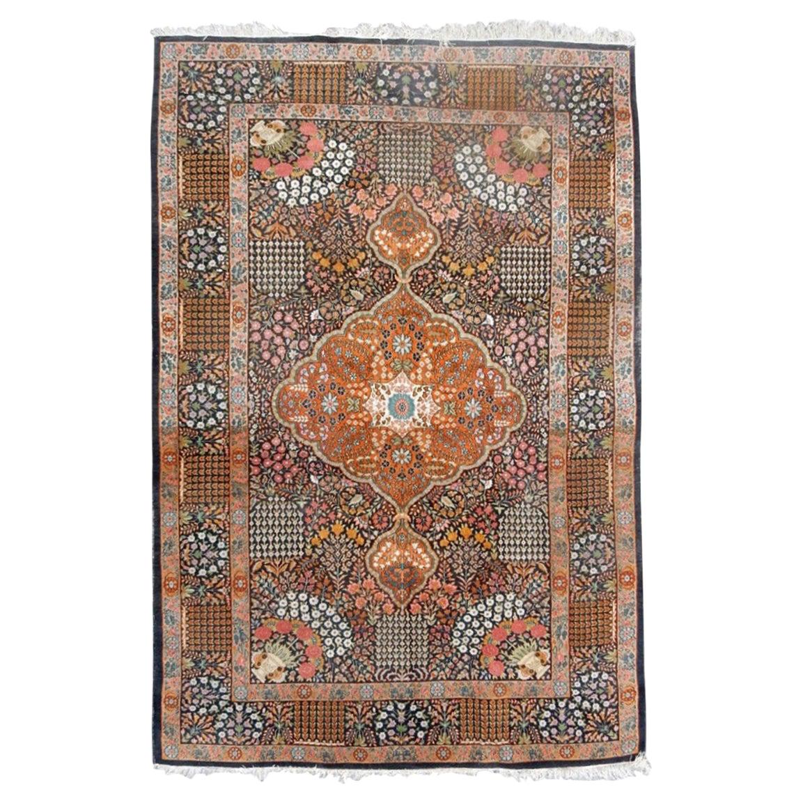 Beautiful Vintage Indian Rug