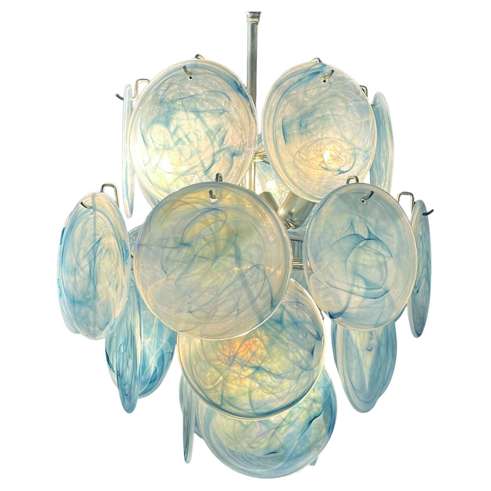 Preciosa araña italiana vintage de Murano, 24 discos azules