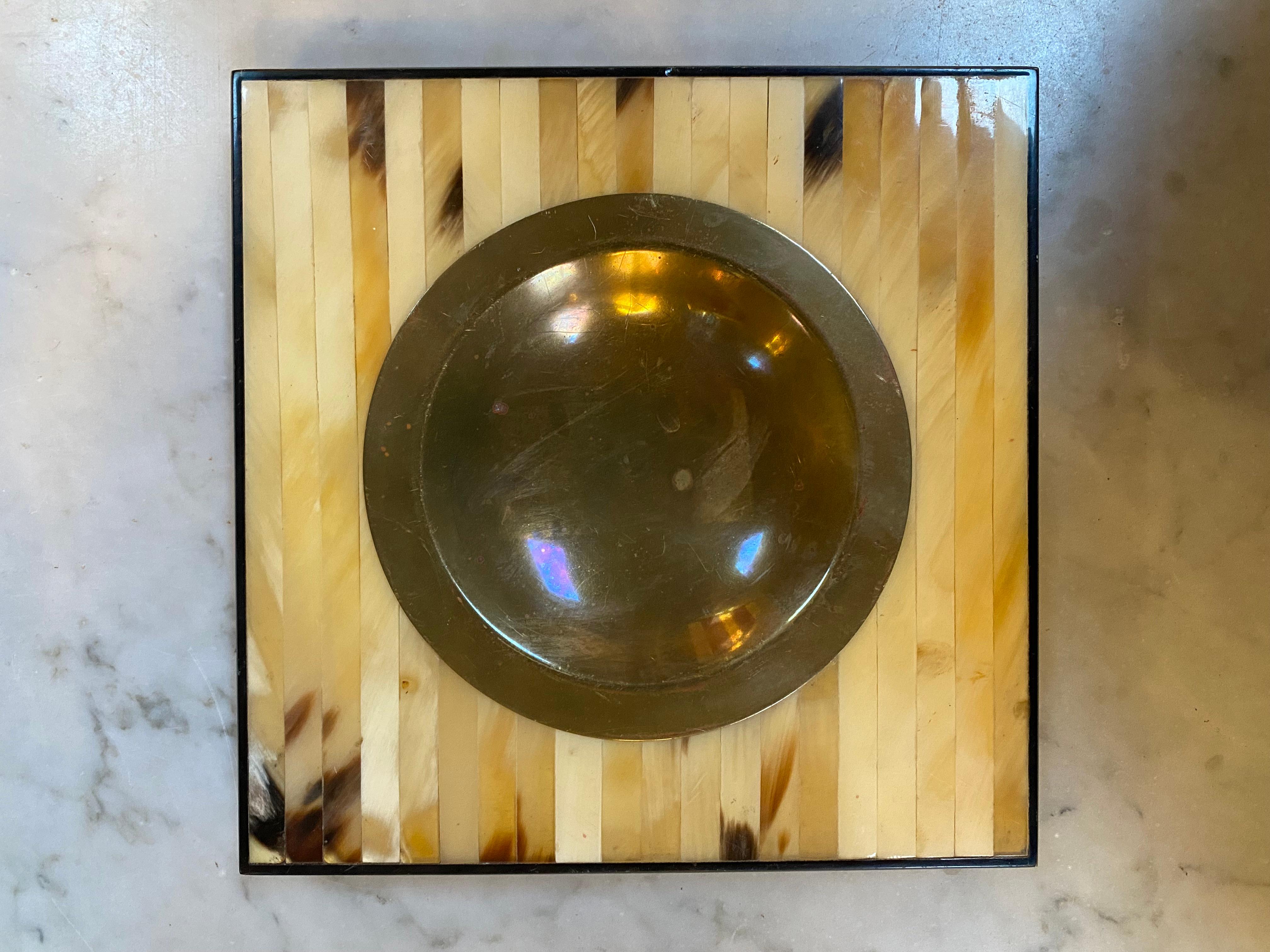 Mid-Century Modern Beautiful Vintage Italian Wood and Brass Ashtray 1970 For Sale