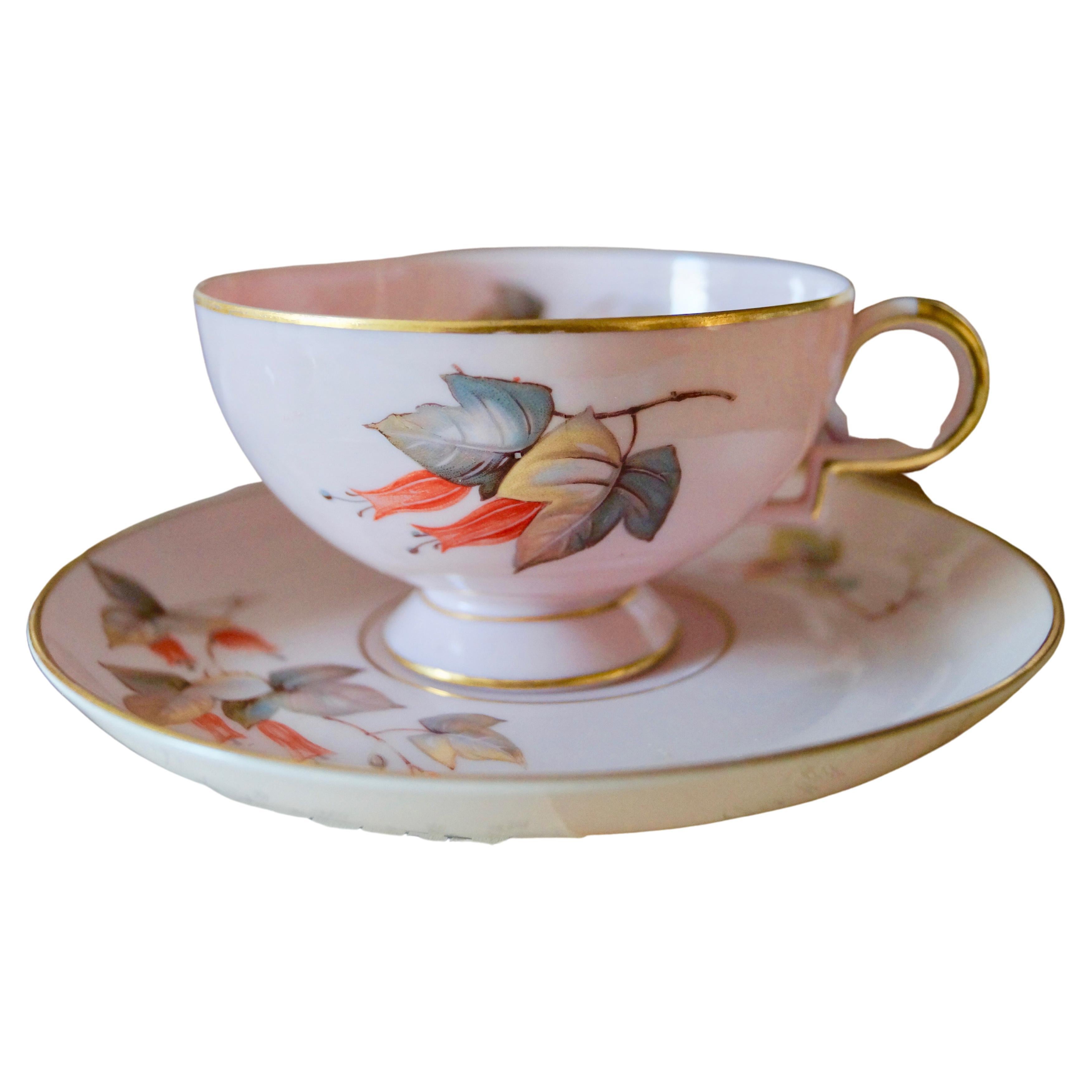Beautiful vintage Jean Haviland porcelain Tea and Luncheon set for 12 persons (the tea set for 6!)

The set has a pink underground porcelain and hand decorated with a transfer print with Lamprocanos Spectabilles flower pattern and finished with