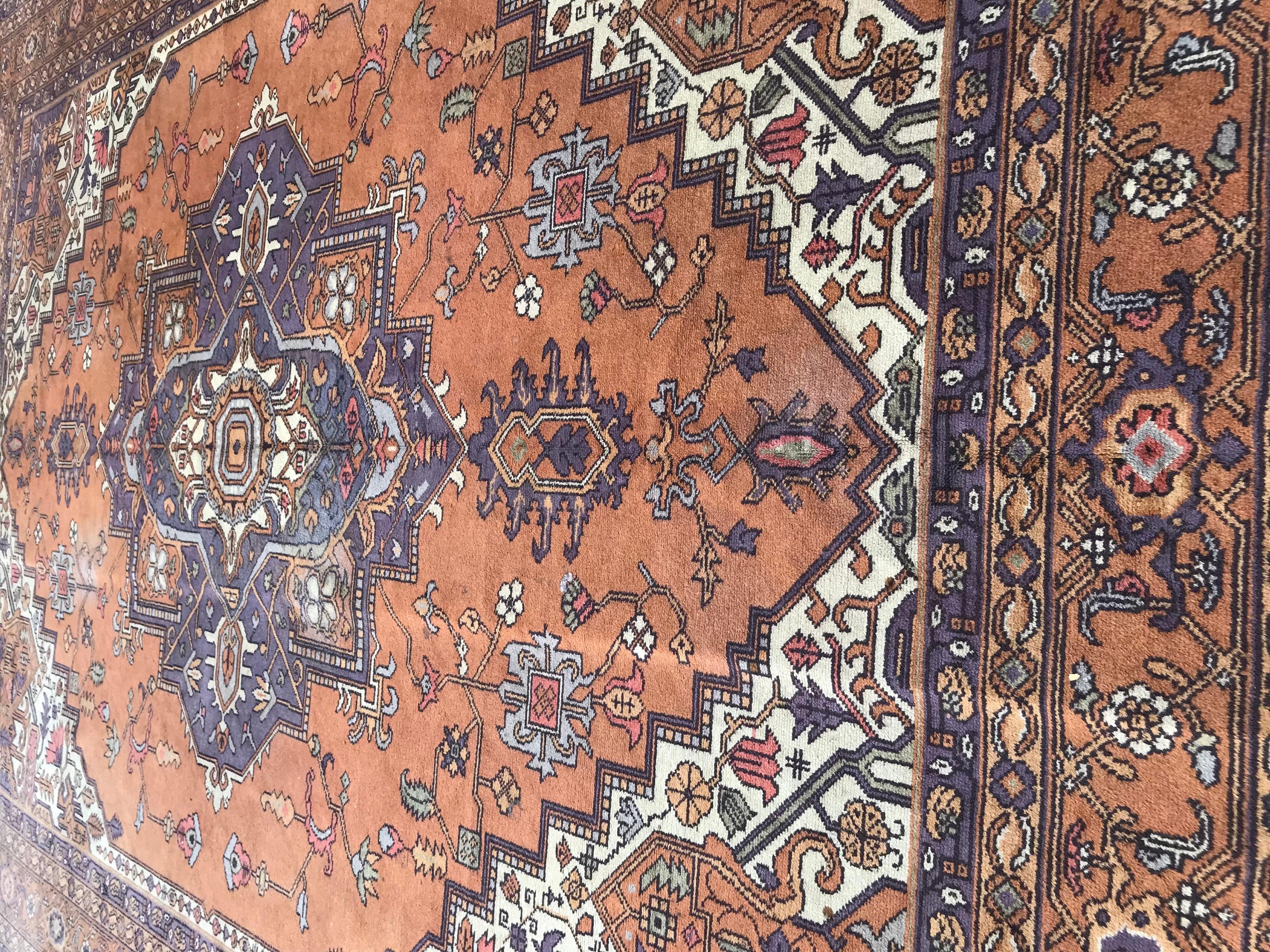 Schöner großer europäischer Vintage-Teppich im Heriz-Stil im Angebot 2