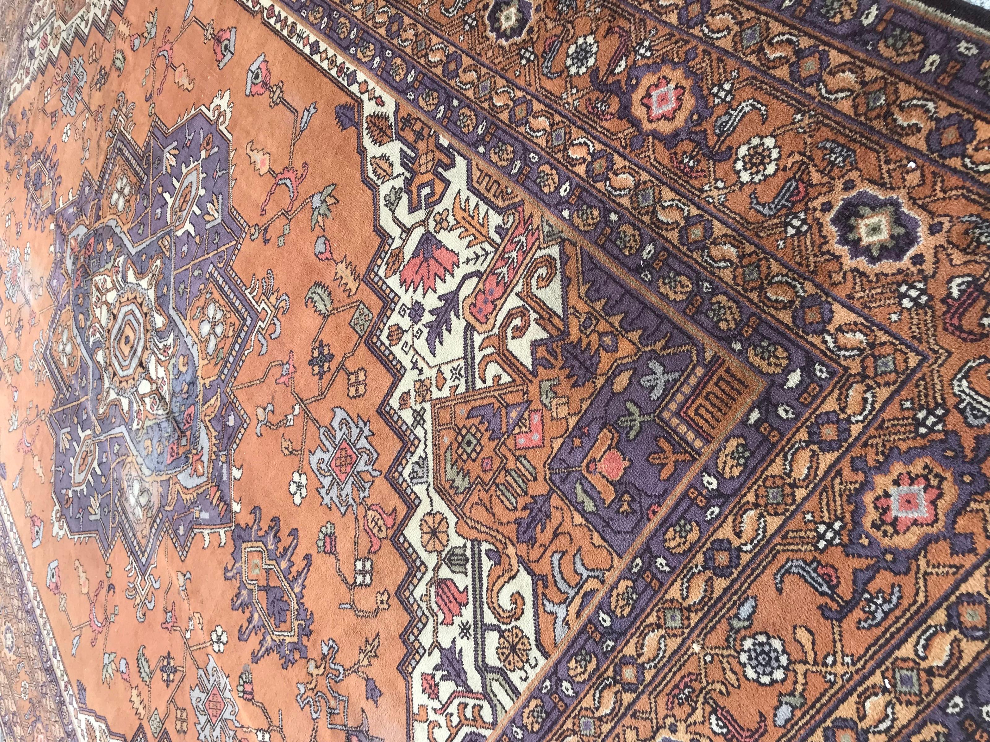 Schöner großer europäischer Vintage-Teppich im Heriz-Stil im Angebot 3