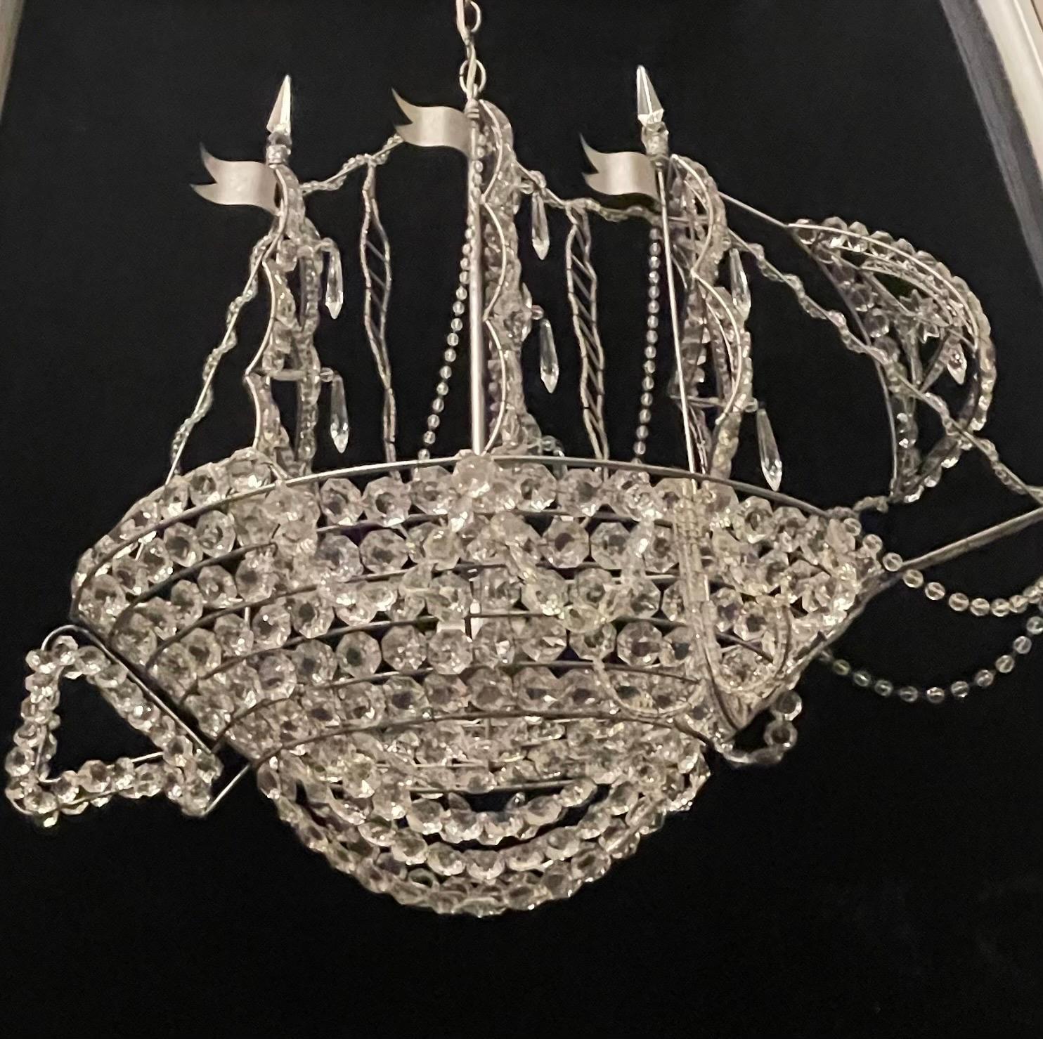 Beautiful Vintage Large Italian Crystal Beaded Gilt Boat Chandelier Ship Fixture In Good Condition For Sale In Roslyn, NY