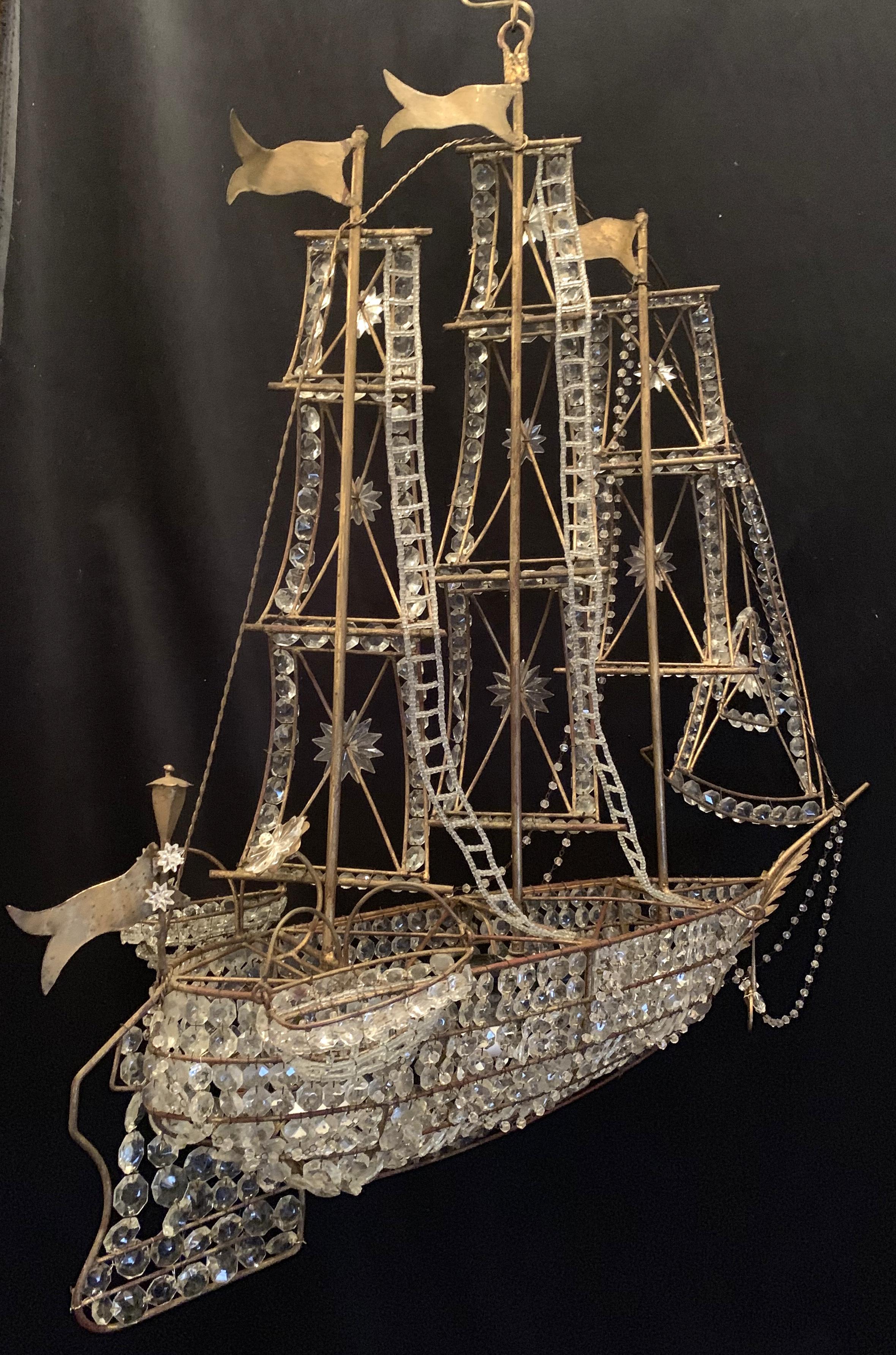 Precioso candelabro de barco vintage italiano grande de cuentas de cristal dorado 1