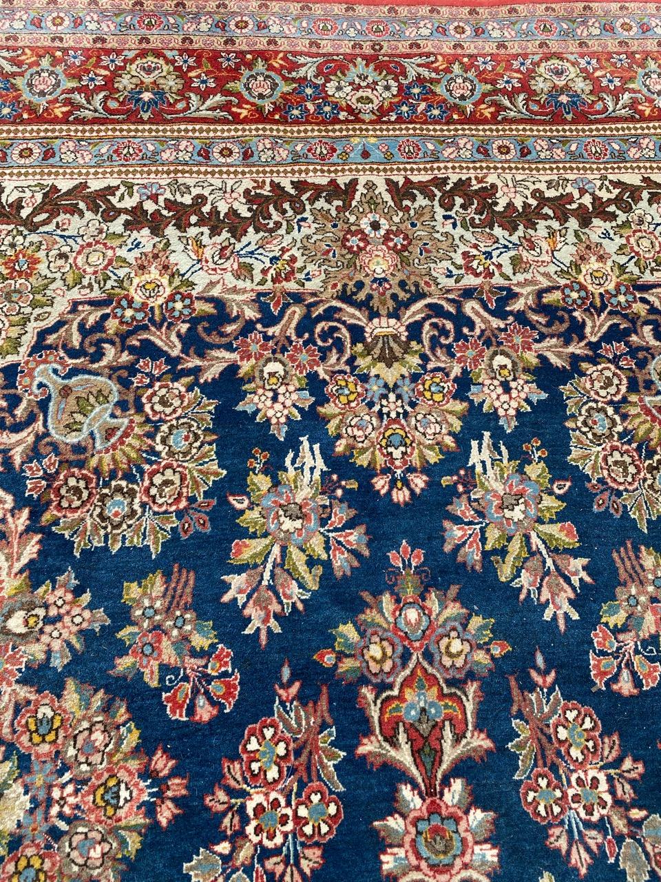Schöner großer Qom-Teppich im Vintage-Stil im Angebot 3