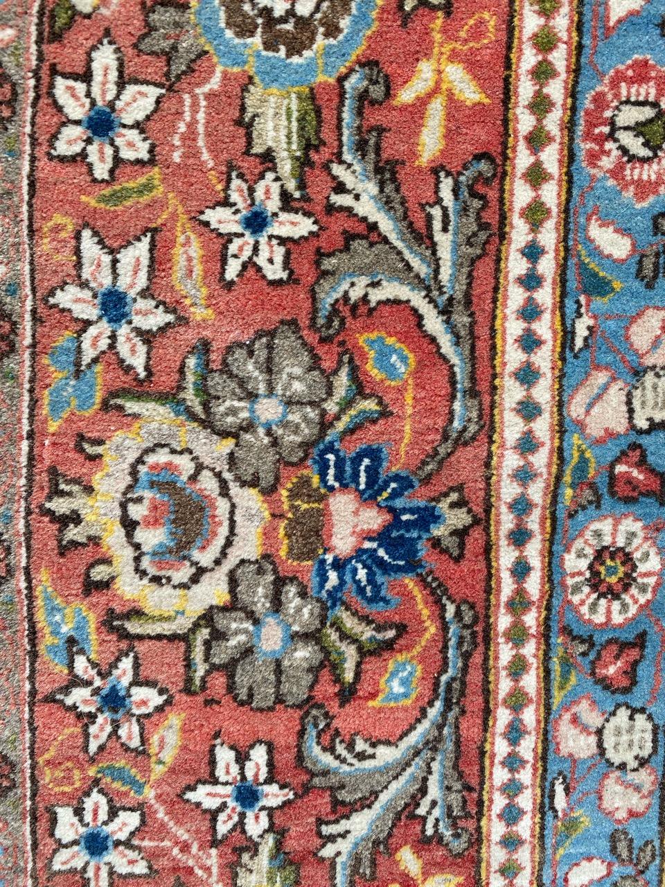 Schöner großer Qom-Teppich im Vintage-Stil im Angebot 7