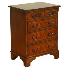 Beautiful Vintage Mahogany Chest of Drawers Bedside End Table