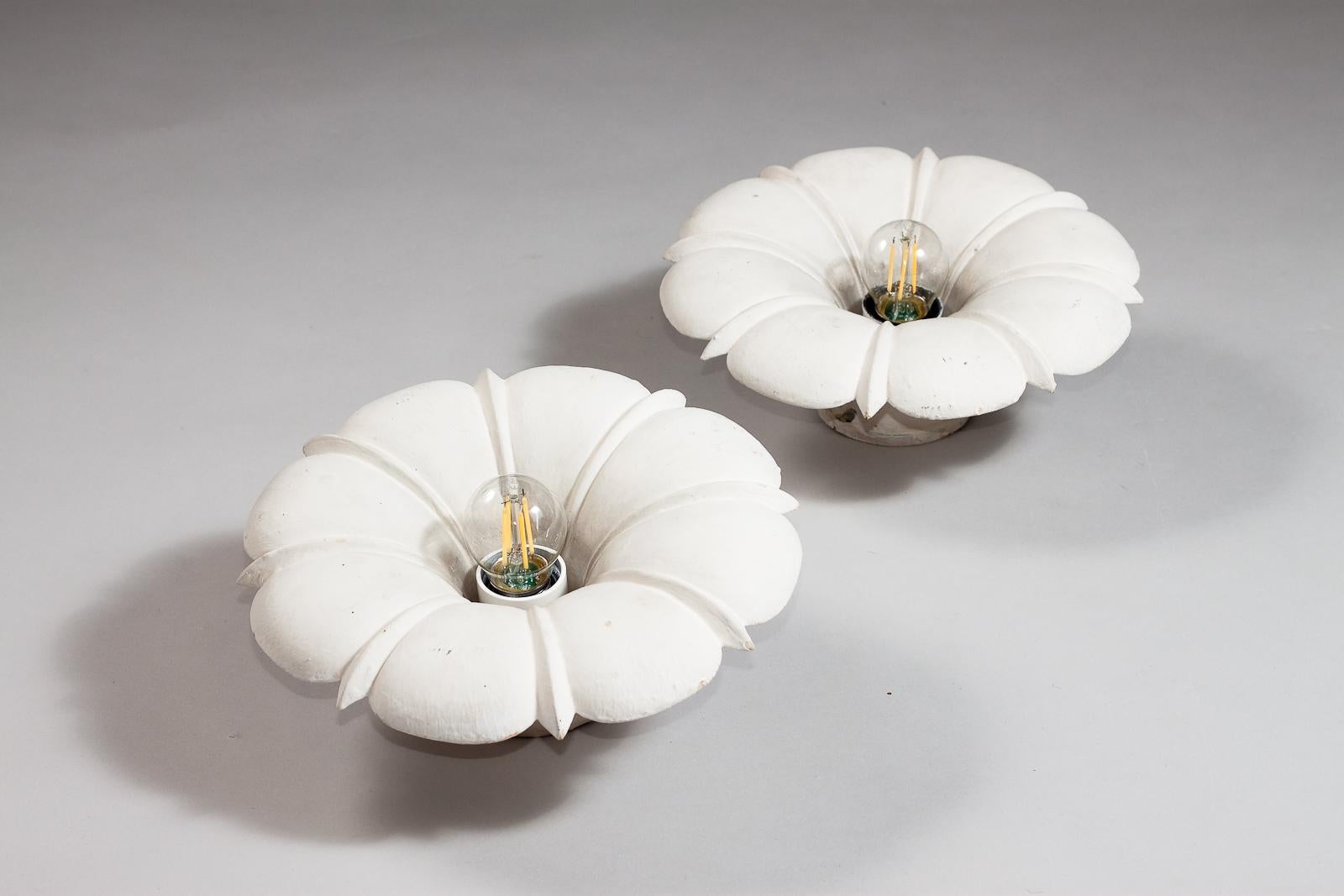 Molded Beautiful vintage metal flower plafond lamps or wall sconces