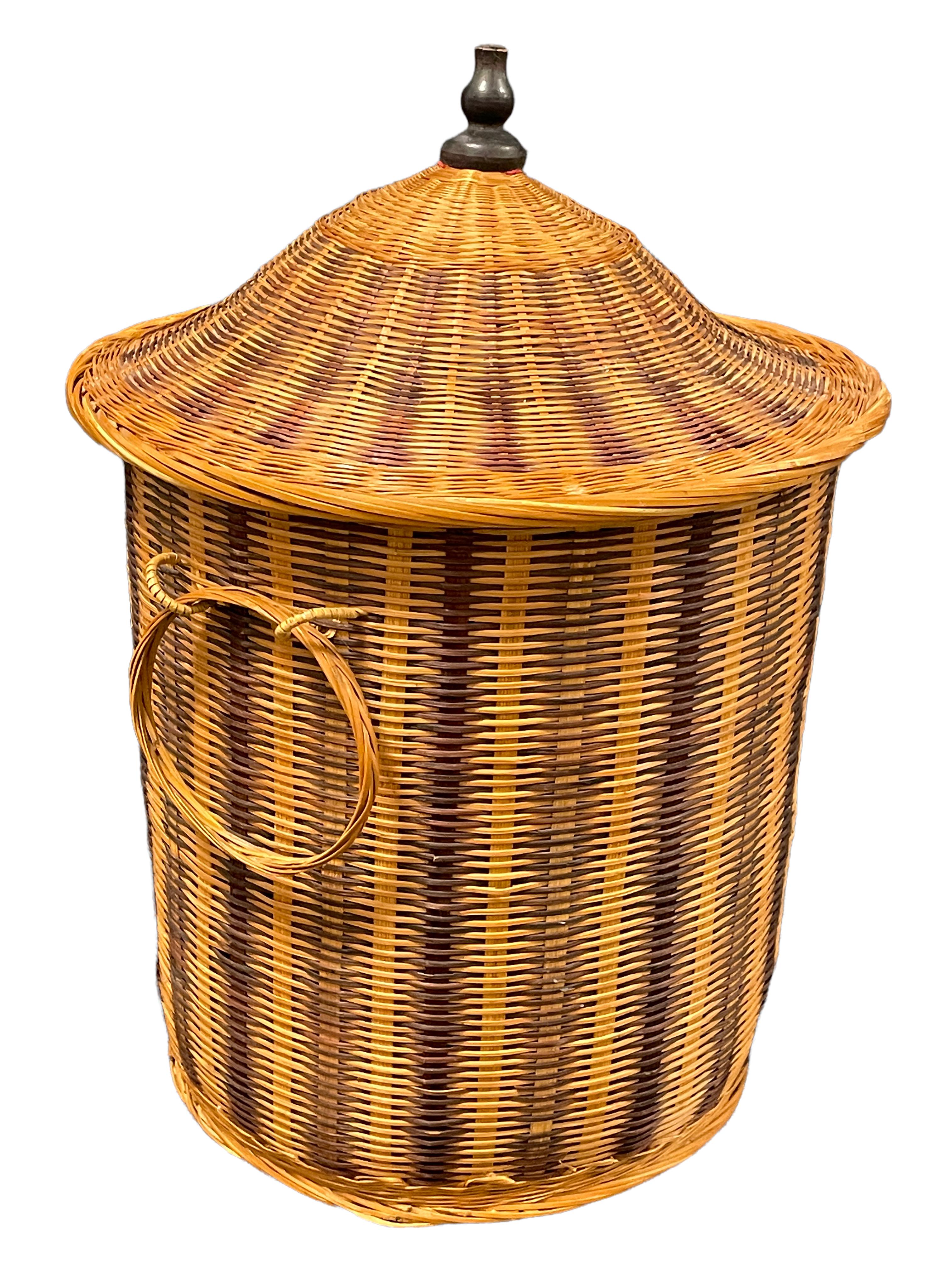 Modern Beautiful Vintage Midcentury Wicker Small Laundry Basket Hamper, 1980s, German
