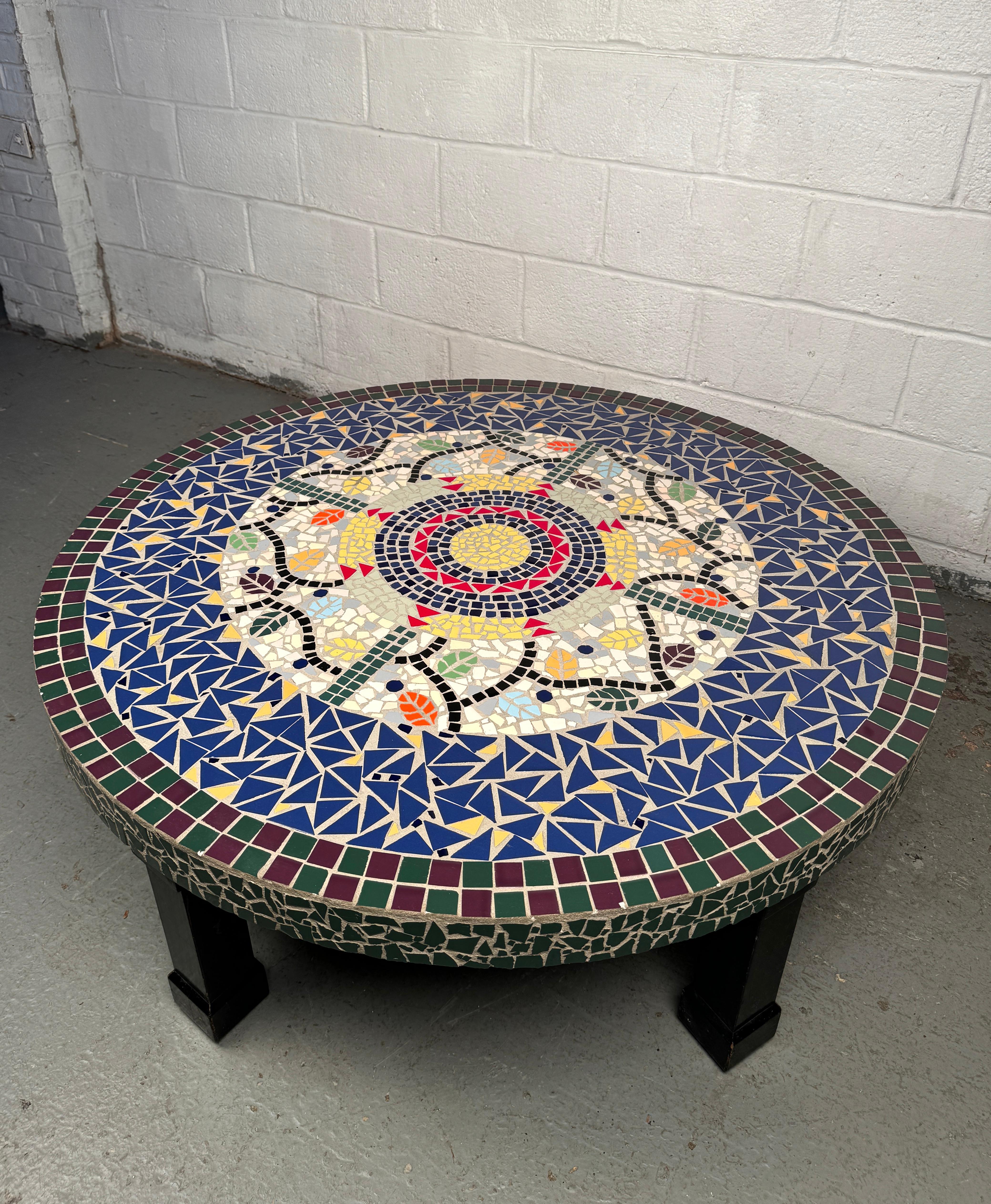 Mid-Century Modern Magnifique table basse vintage à carreaux de mosaïque  par Baker Furniture en vente