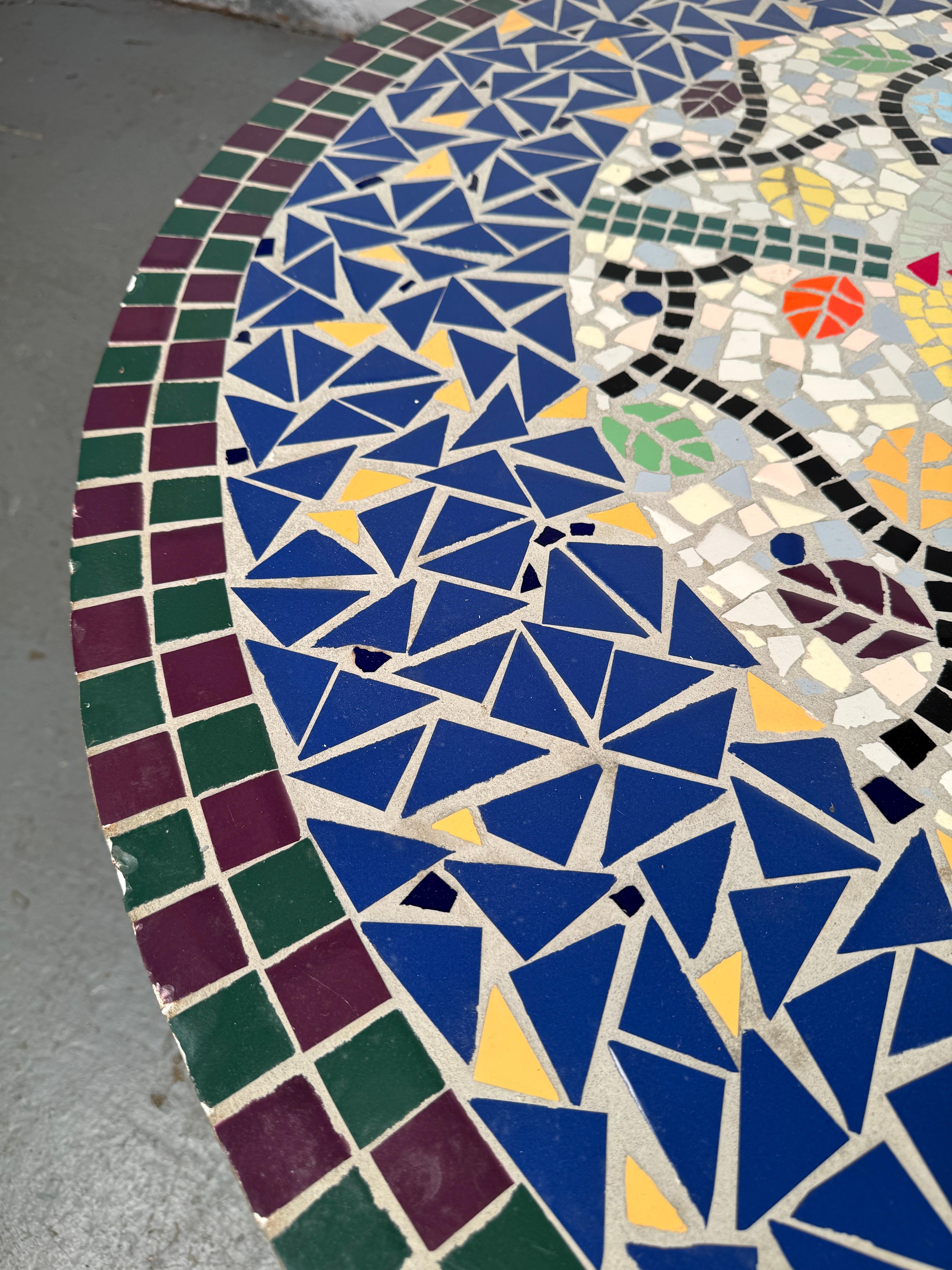 20ième siècle Magnifique table basse vintage à carreaux de mosaïque  par Baker Furniture en vente