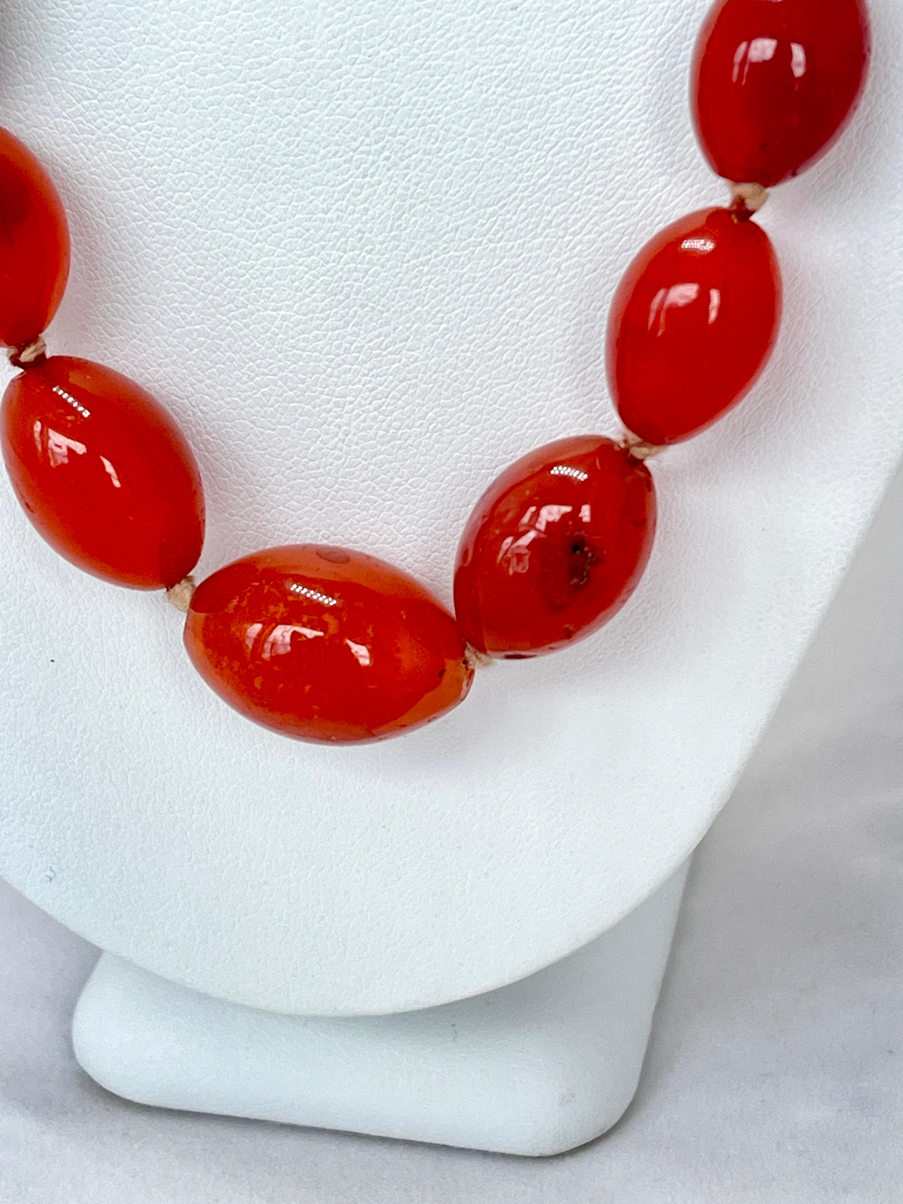 Oval Cut Beautiful Vintage Natural Carnelian Oval Shaped Bead Necklace Dark Amber Colour For Sale