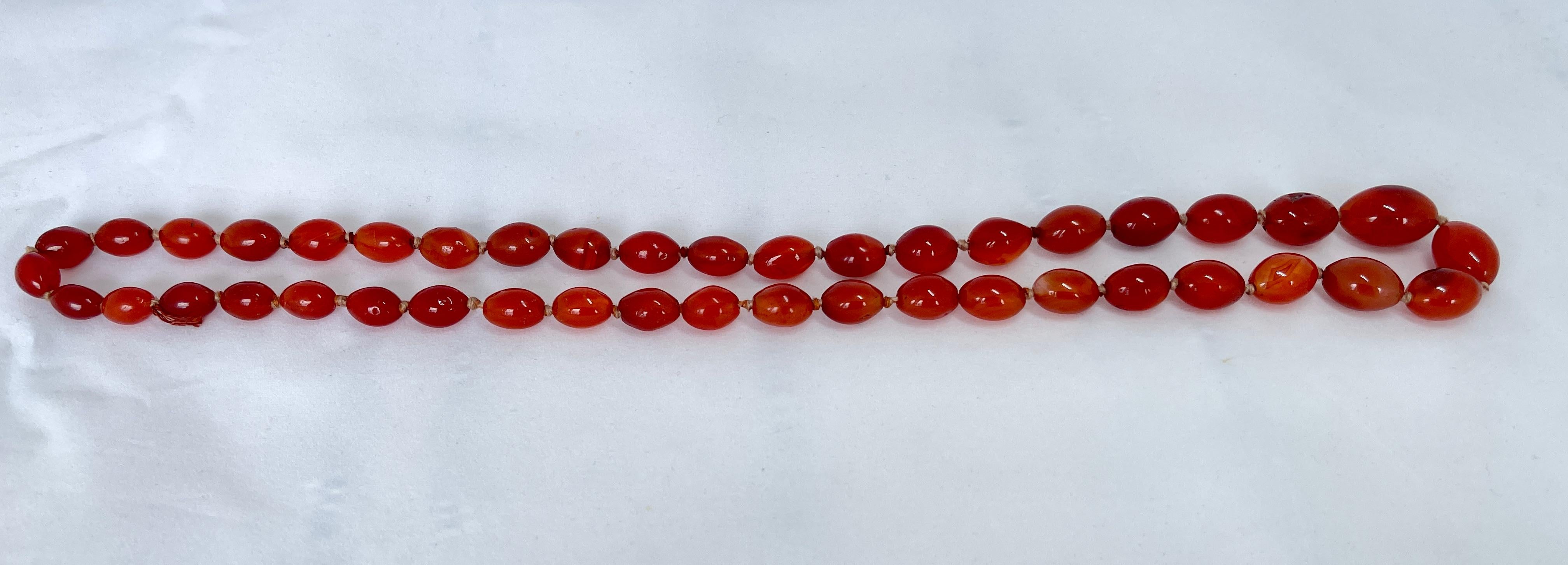 Women's Beautiful Vintage Natural Carnelian Oval Shaped Bead Necklace Dark Amber Colour For Sale
