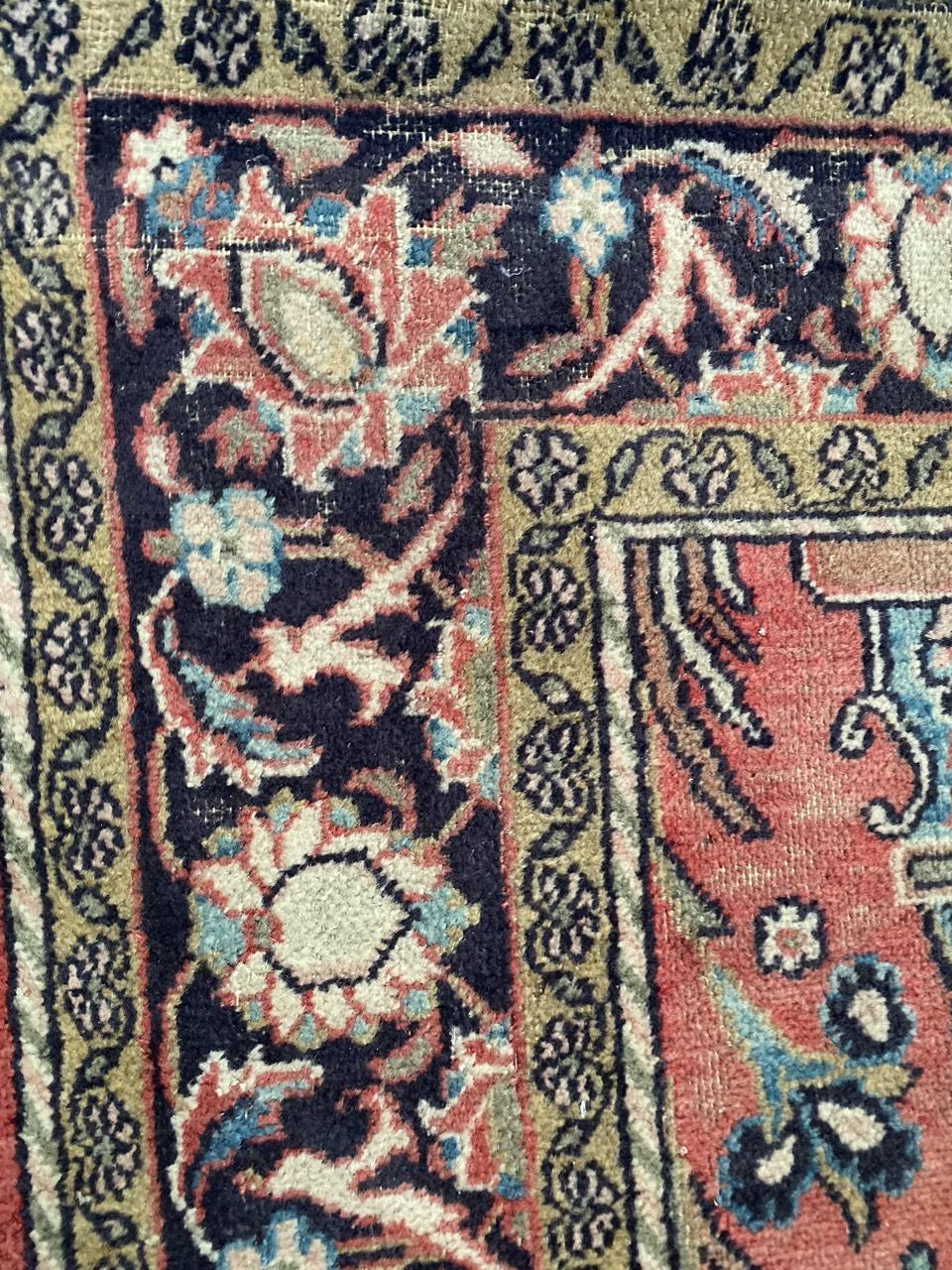 Hand-Knotted Beautiful Vintage Orientalist Design Rug For Sale