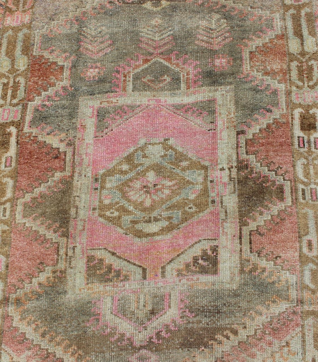 Mid-20th Century Beautiful Vintage Oushak Gallery Rug from Turkey with Tribal Design