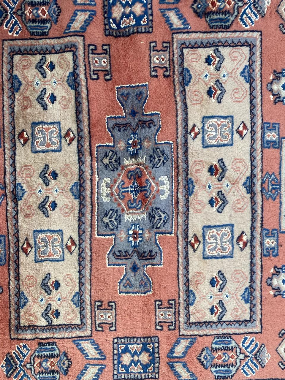 Bobyrugs schöner pakistanischer Vintage-Teppich (Pakistanisch) im Angebot