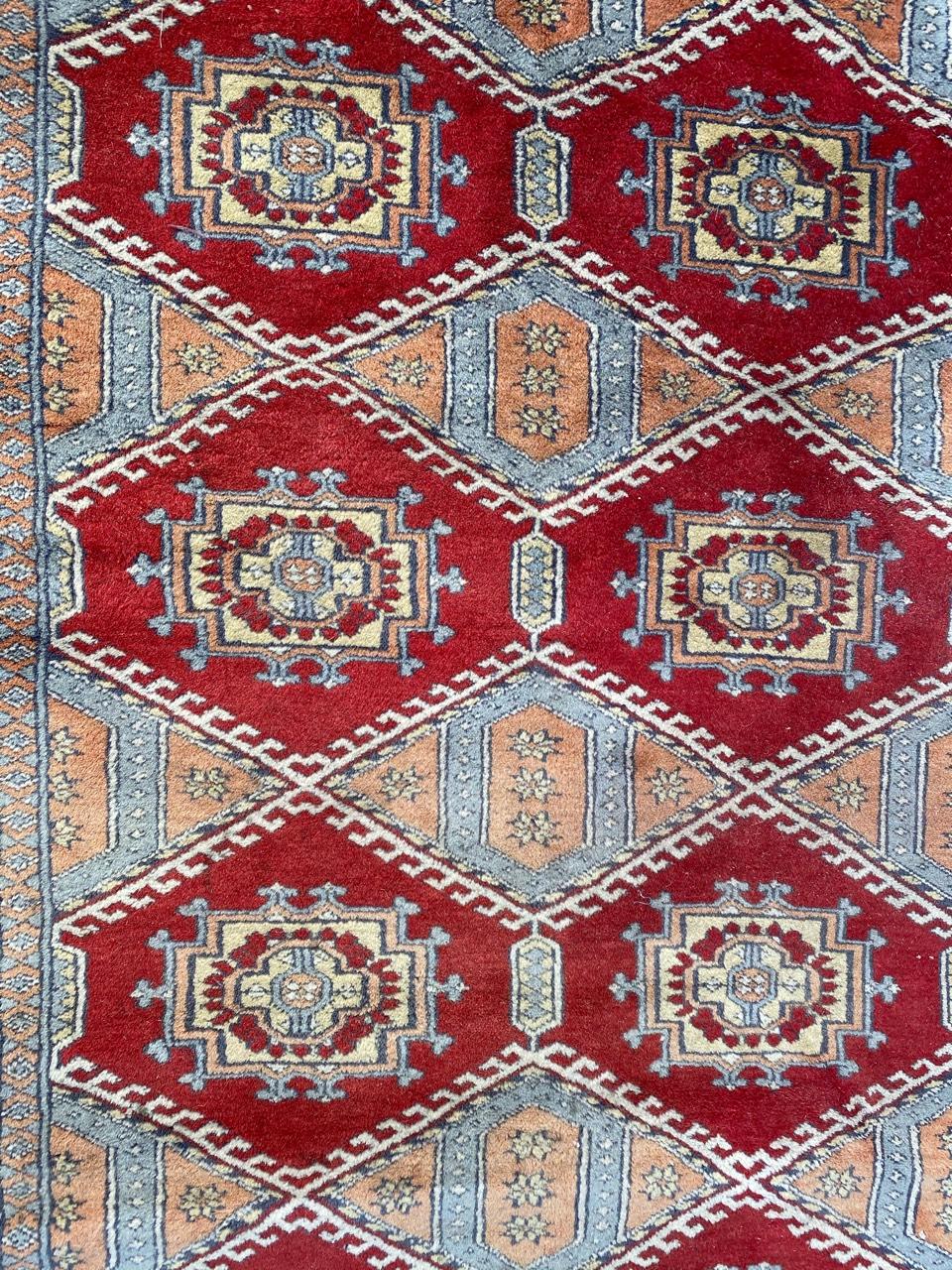 Hand-Knotted Bobyrug’s Beautiful Vintage Pakistani Rug For Sale